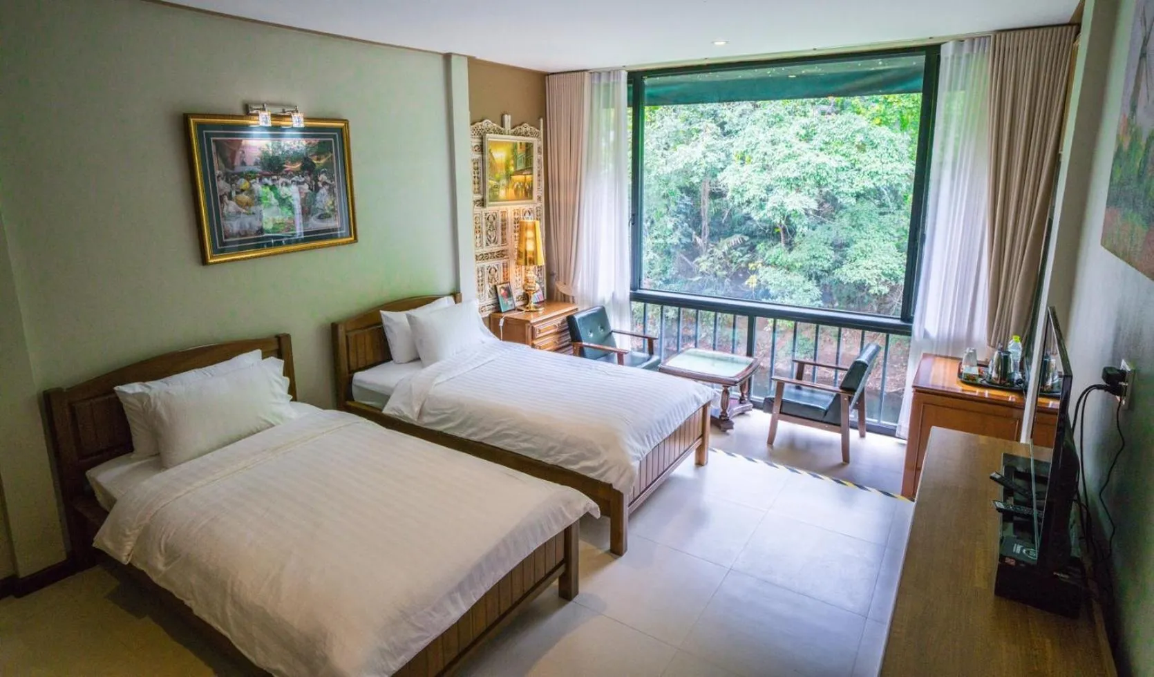 Bed in Ban Mai Vintage