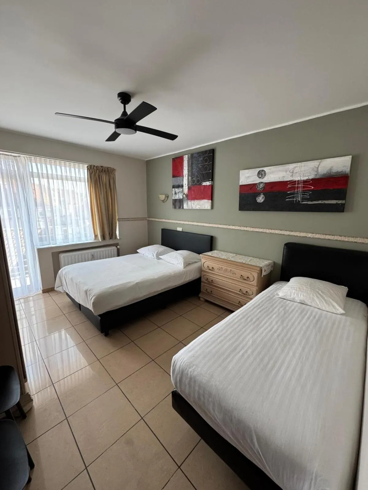 Bed in Aparthotel Résidence Bara Midi