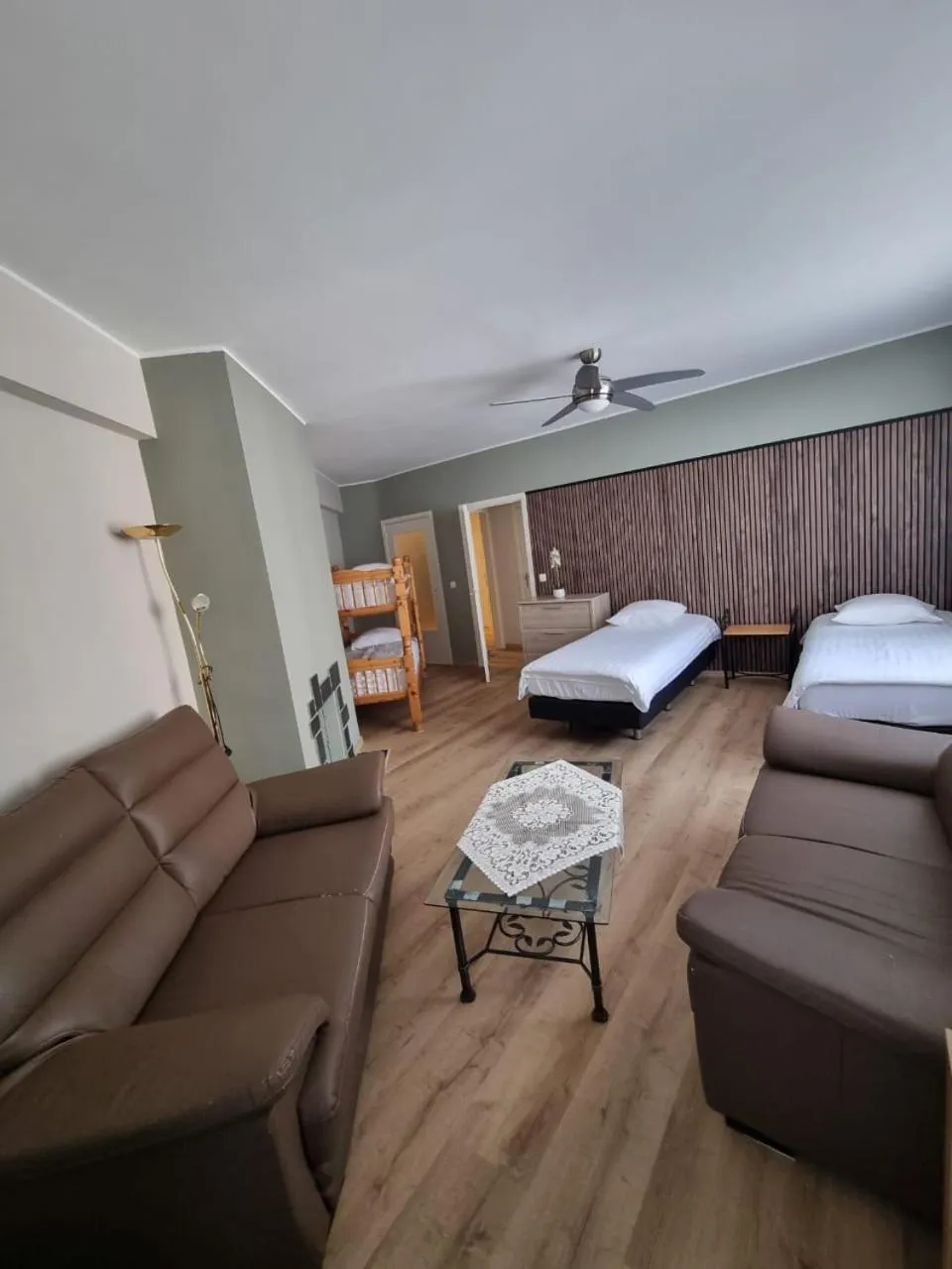 Bed in Aparthotel Résidence Bara Midi