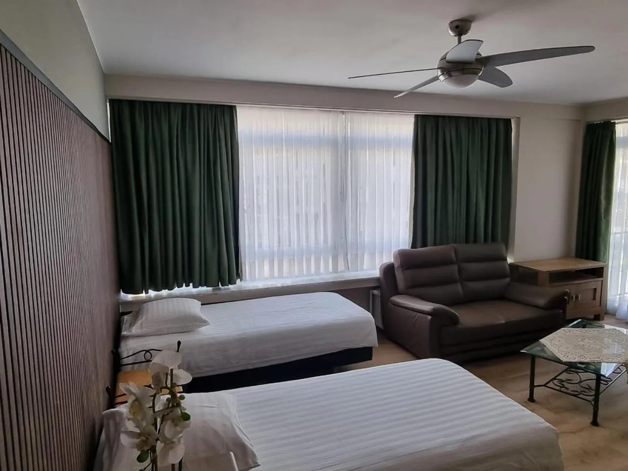 Bed in Aparthotel Résidence Bara Midi