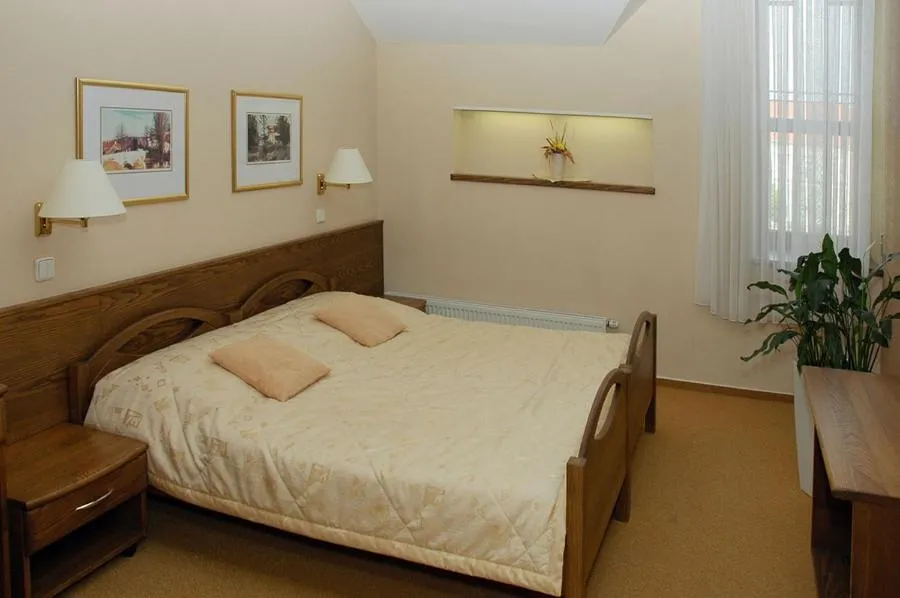 Bed in Hotel Restaurant Modrá Hvězda