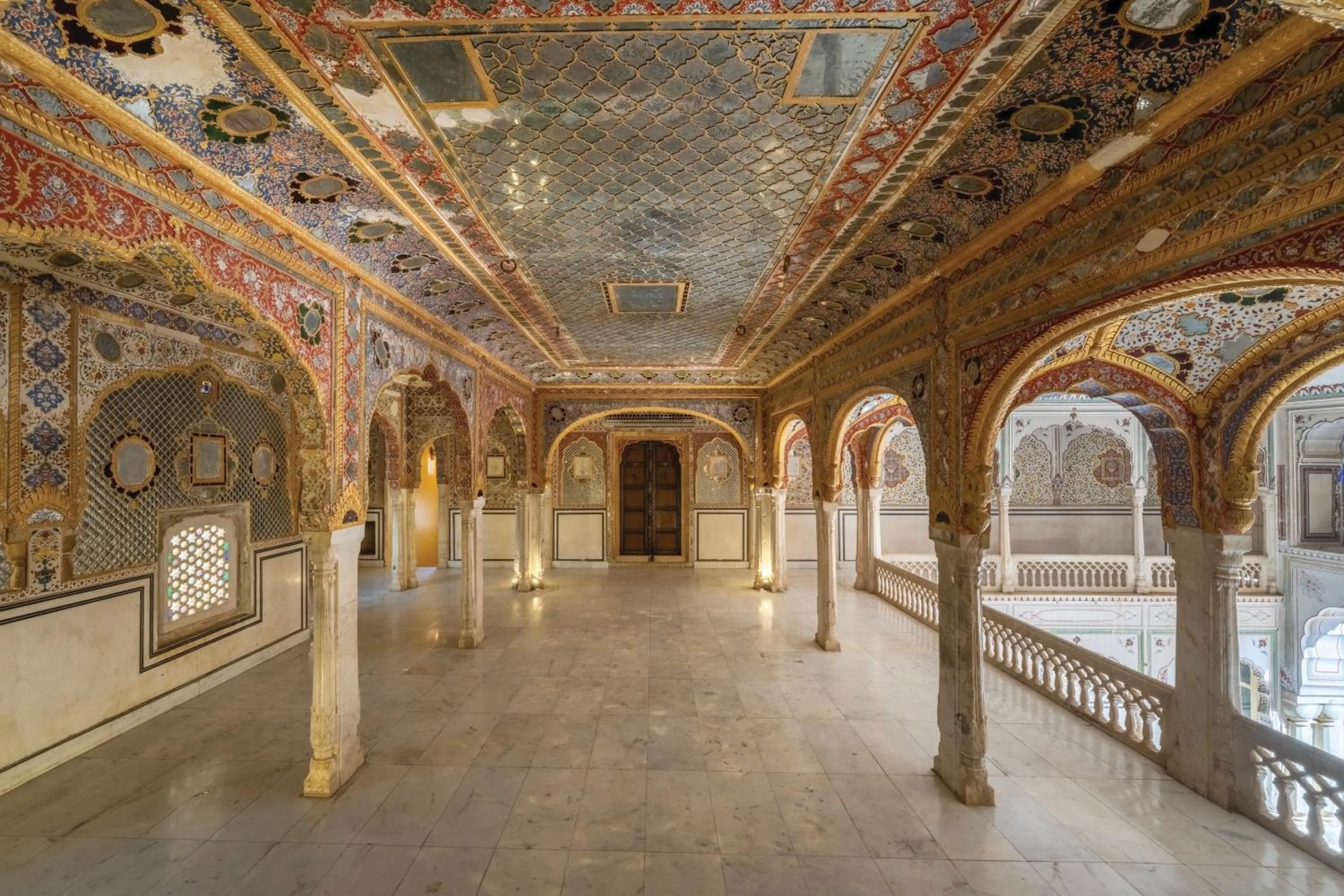 Lounge or bar in Chomu Palace Jaipur - A Heritage Hotel