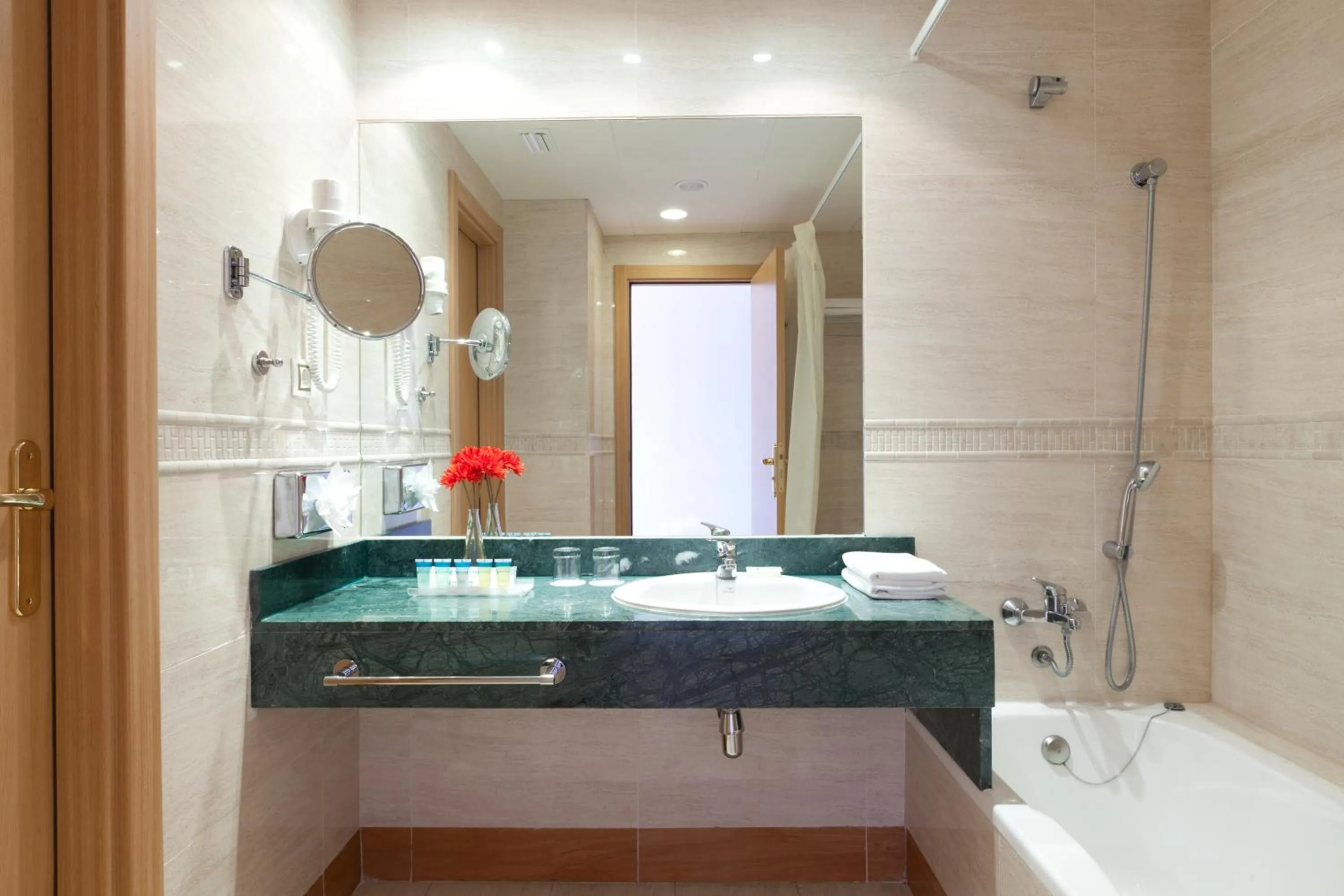 Toilet in Senator Marbella