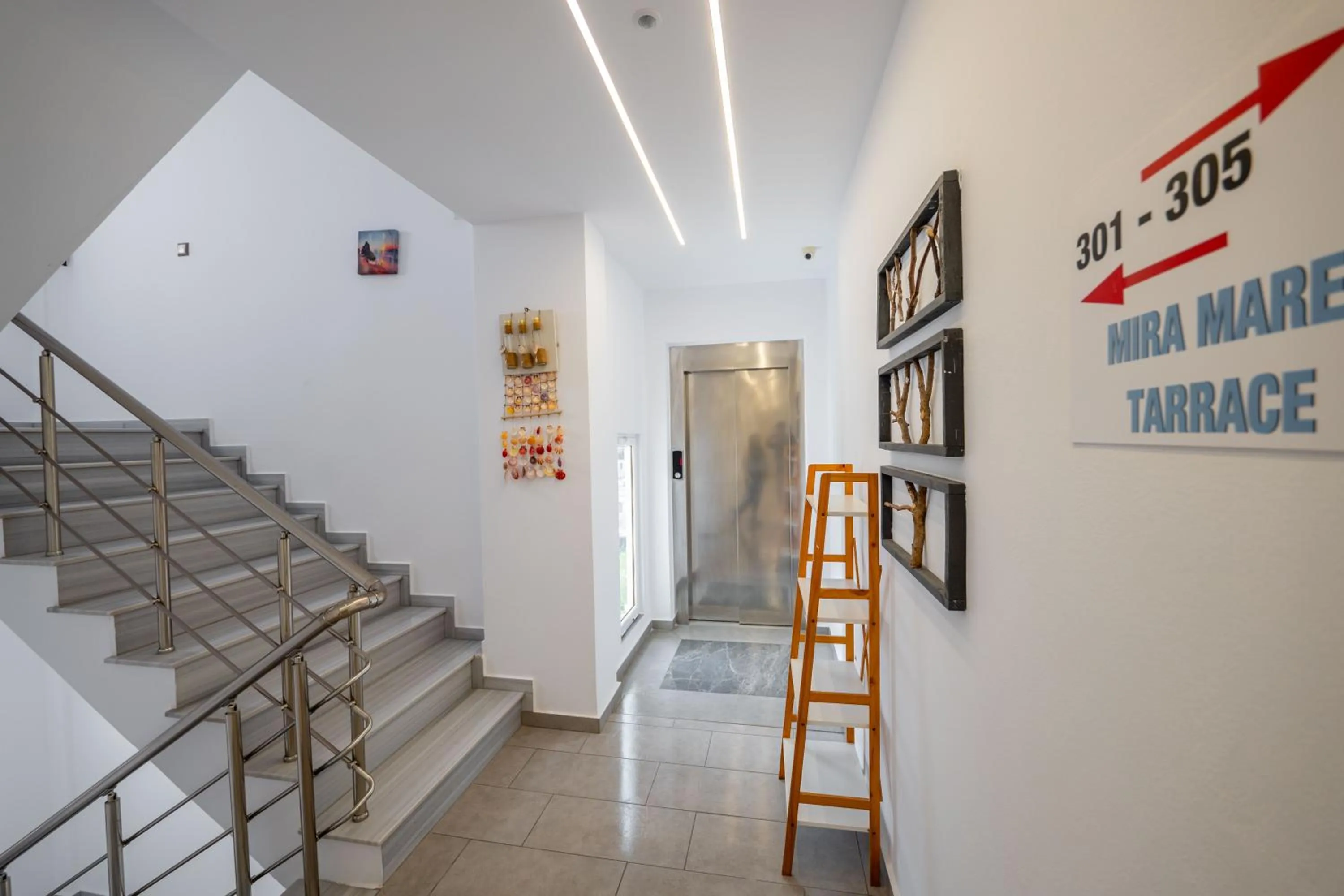 Logo/Certificate/Sign in Hotel Mira Mare