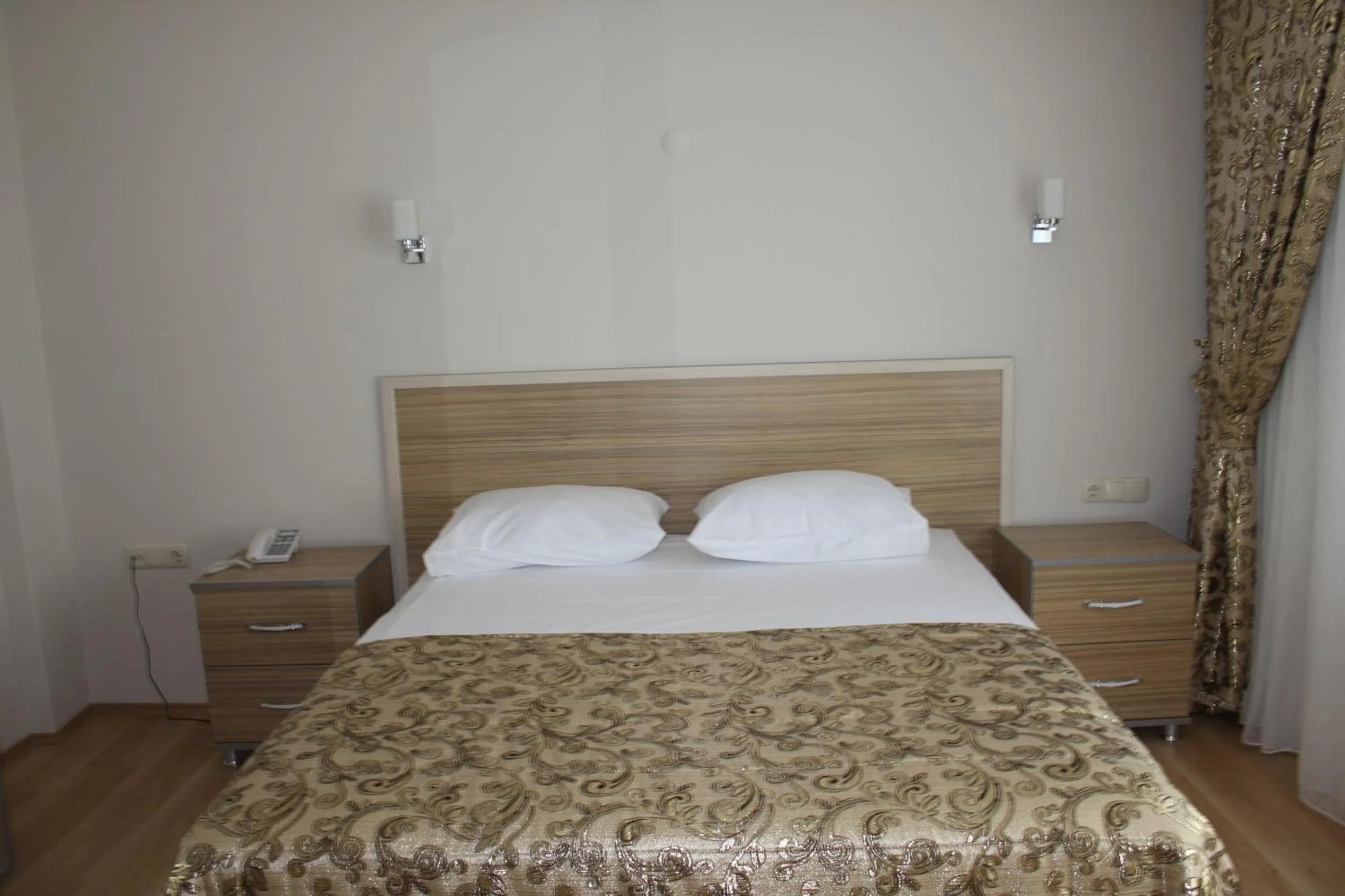 Photo of the whole room, Bed in Hotel Ejder