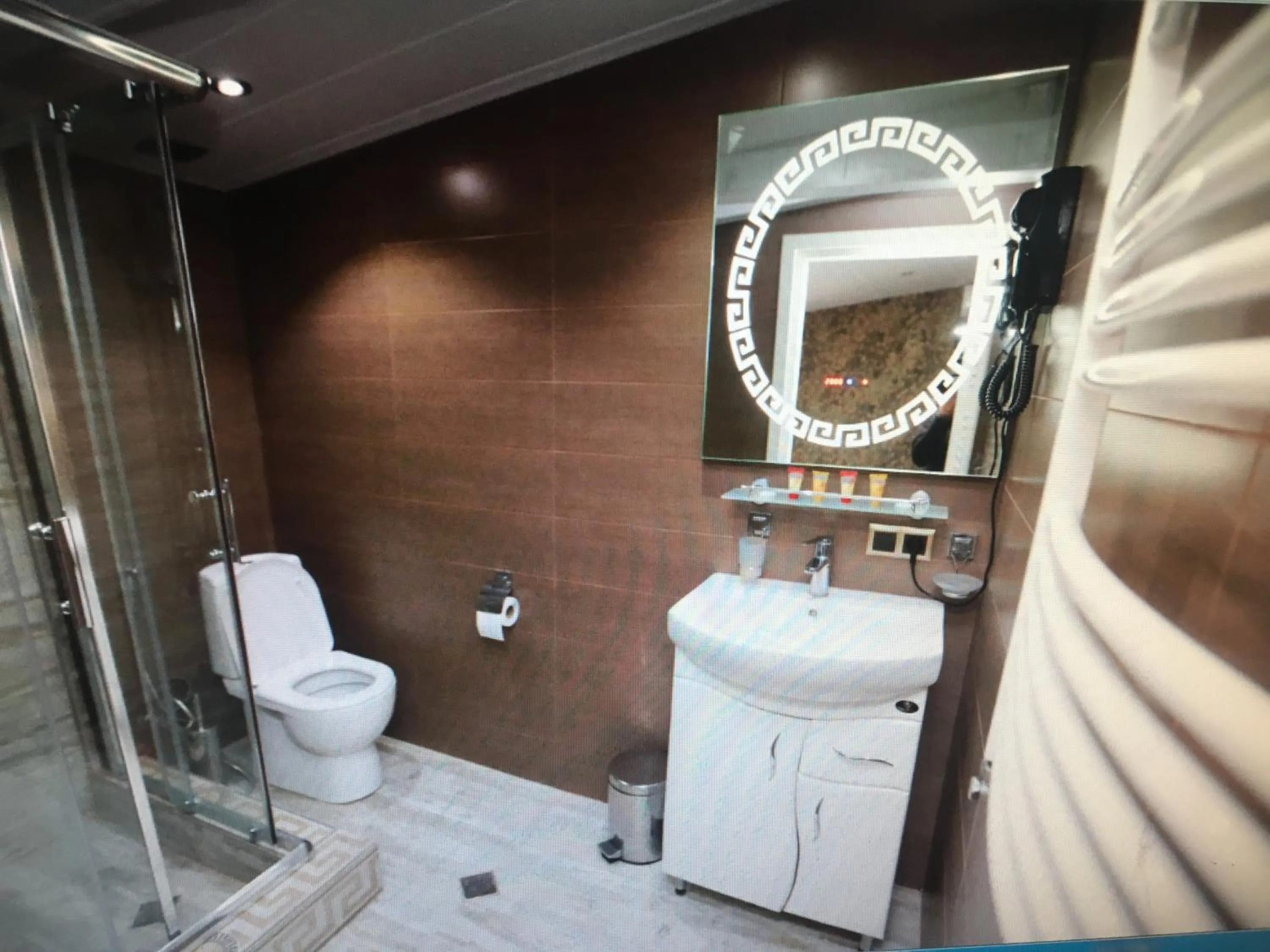 Bathroom in Grand GMP