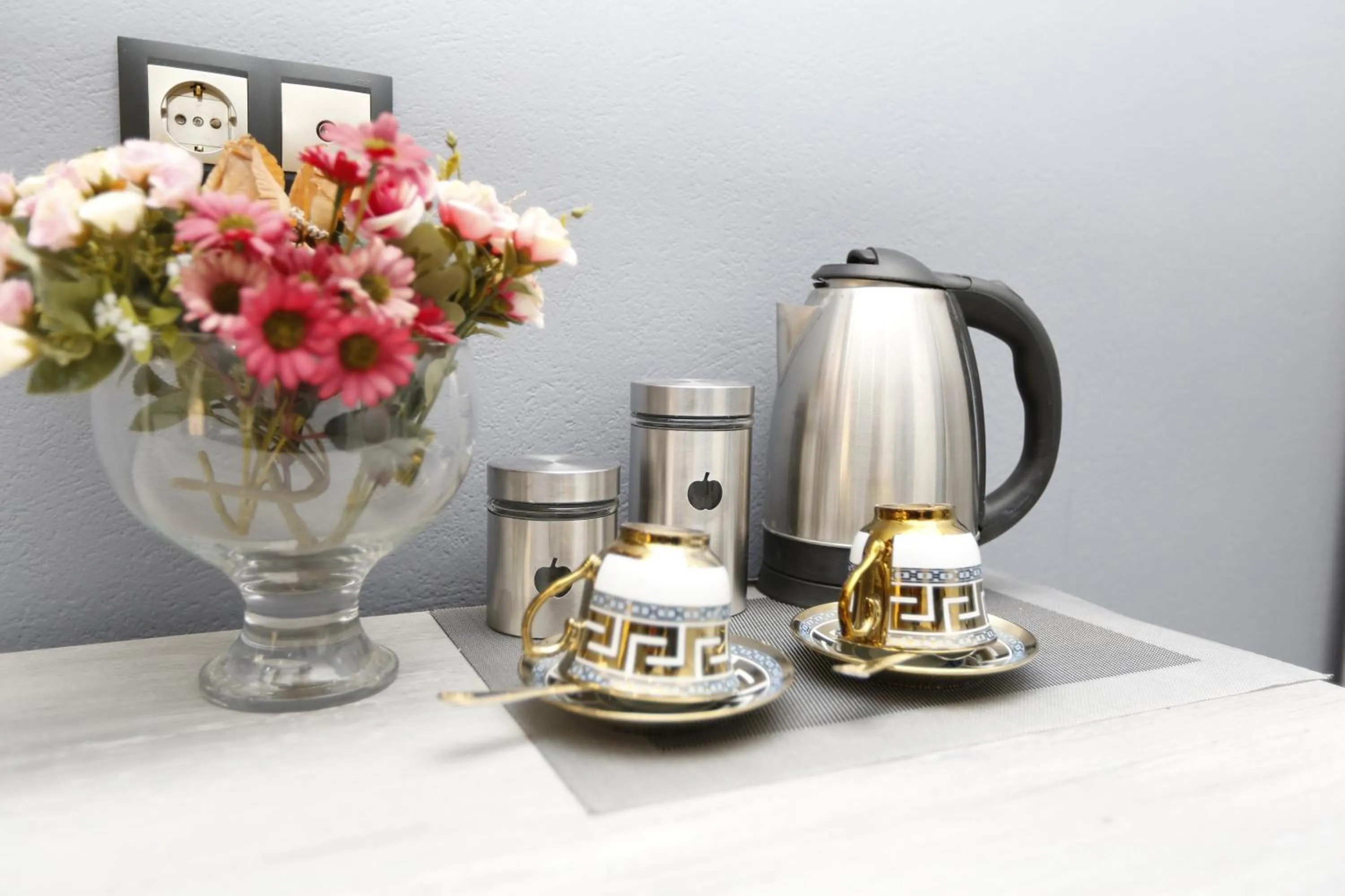 Coffee/tea facilities in Grand GMP