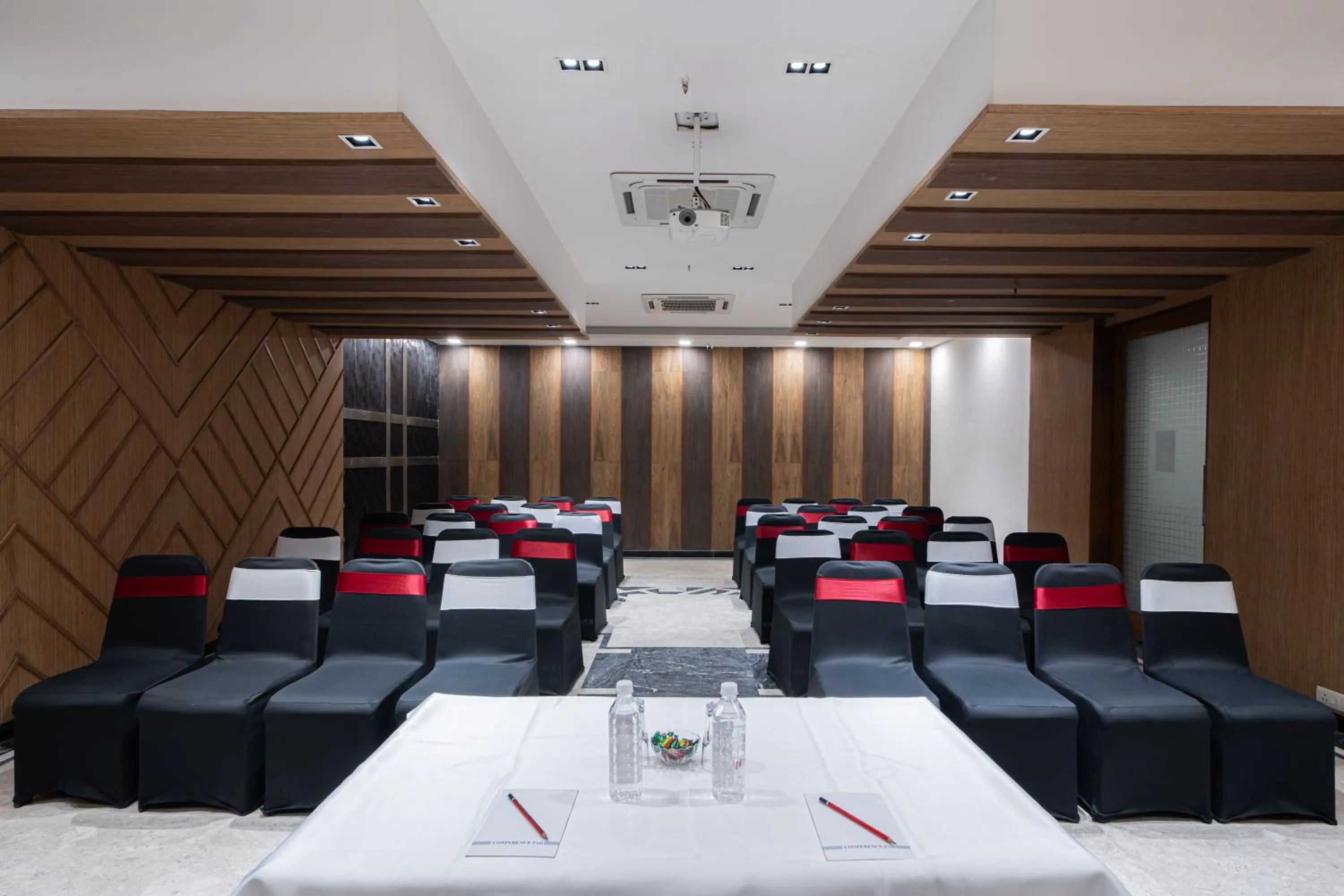 Meeting/conference room in The Suncourt Hotel Yatri