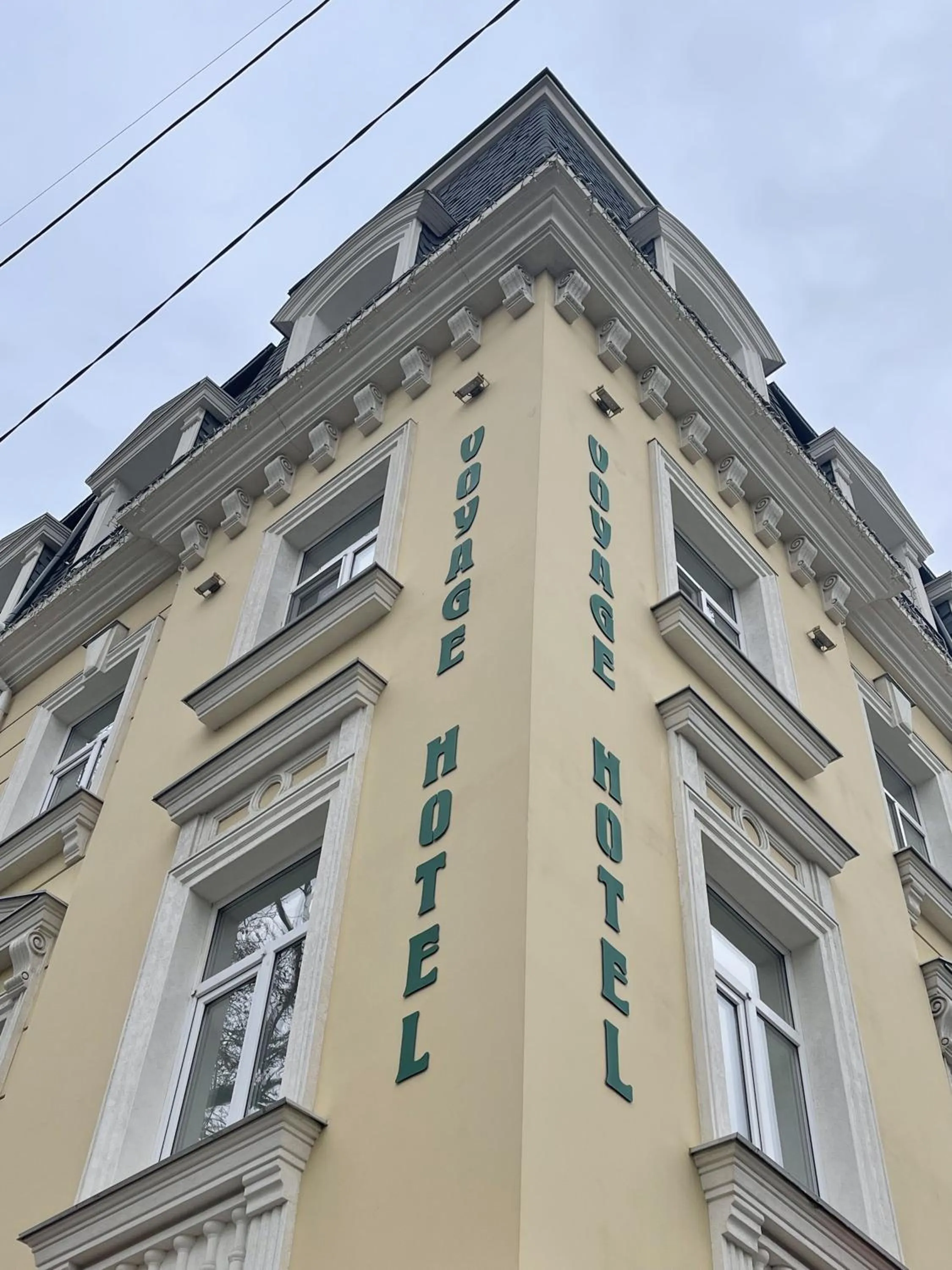 Property building in Voyage