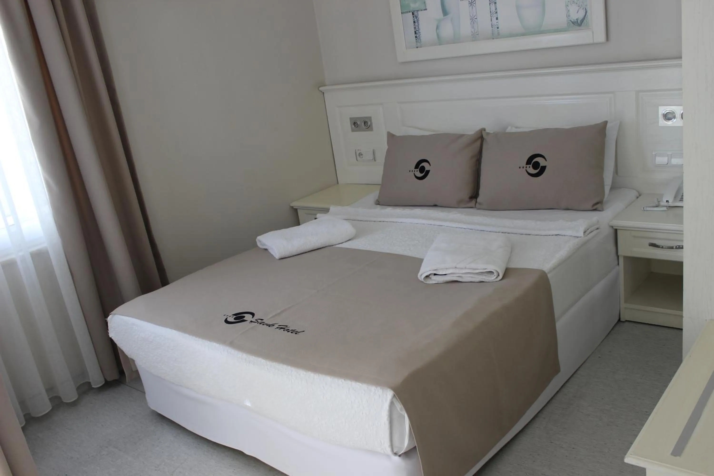 TV and multimedia, Bed in Savk Hotel