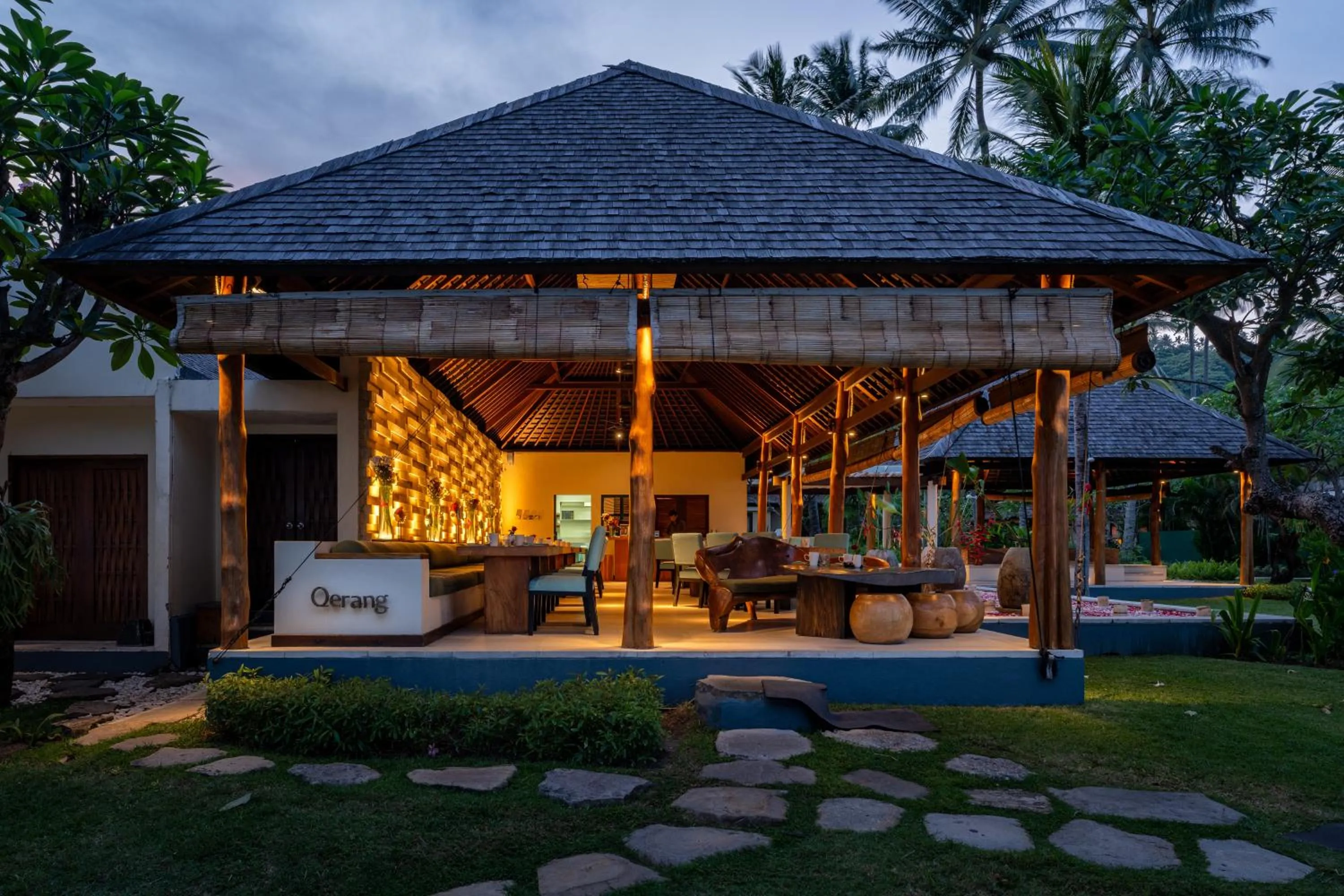 Restaurant/places to eat in Qunci Villas Resort