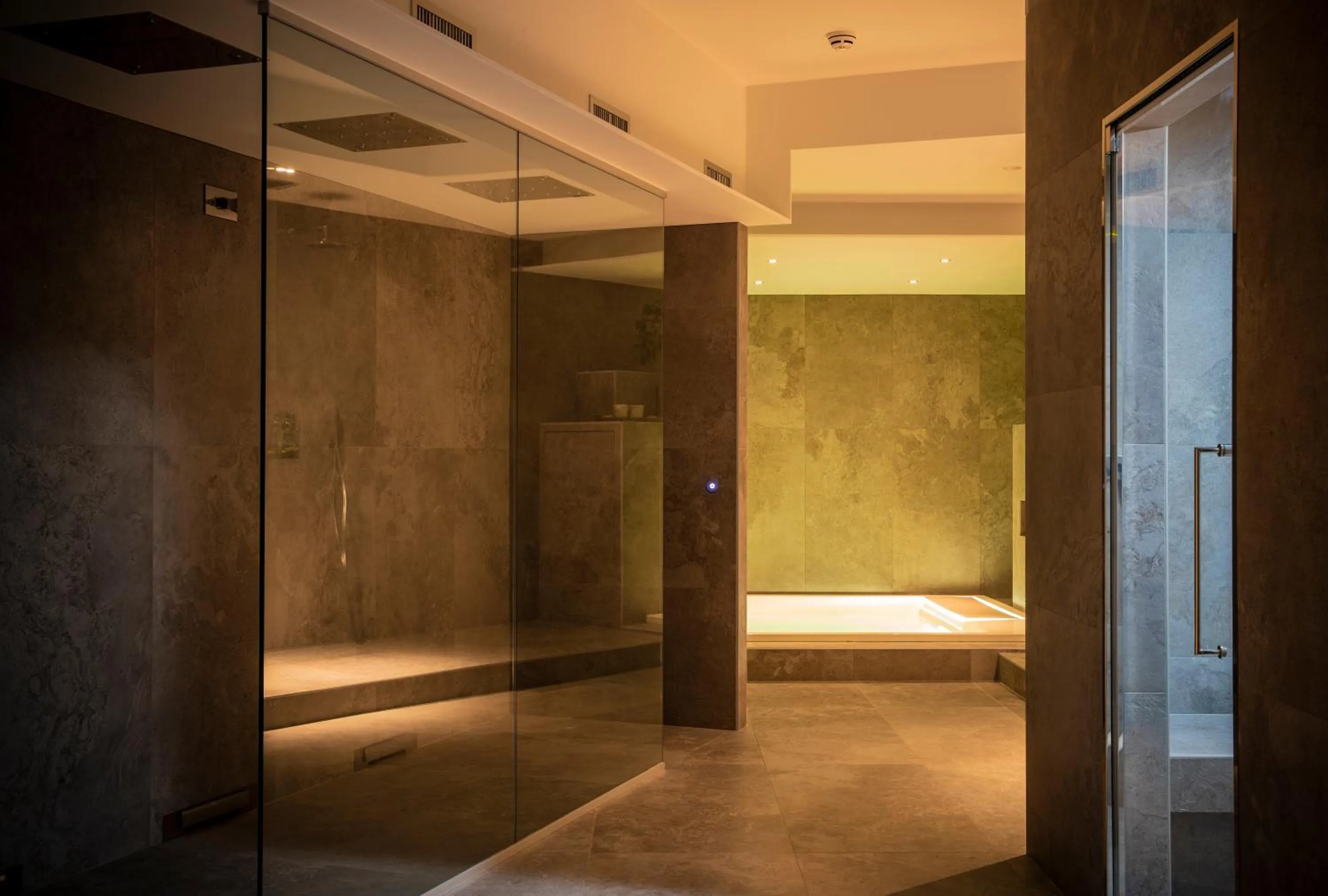 Spa and wellness centre/facilities, Bed in Hotel Piuro