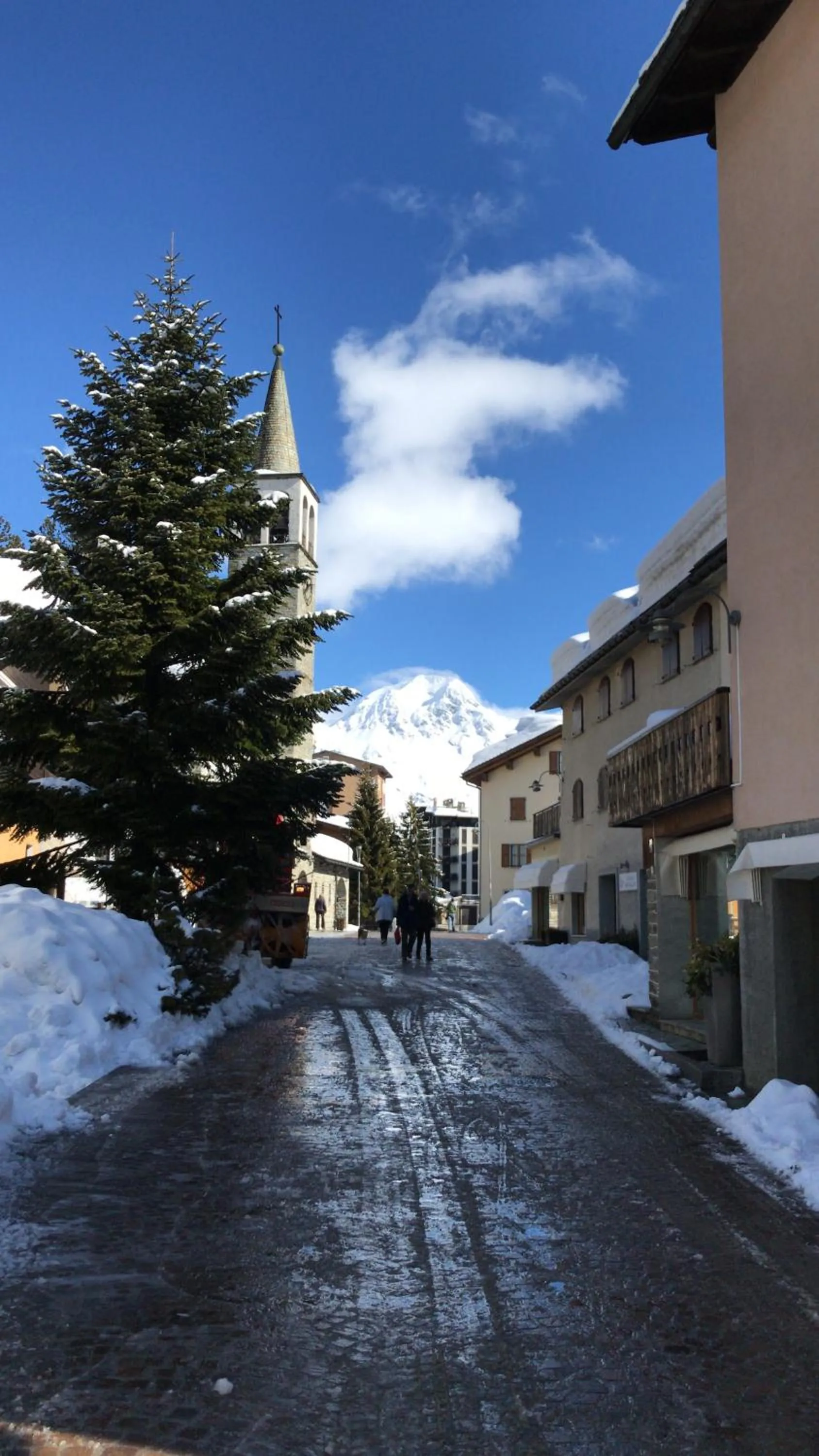 Winter in Albergo K2