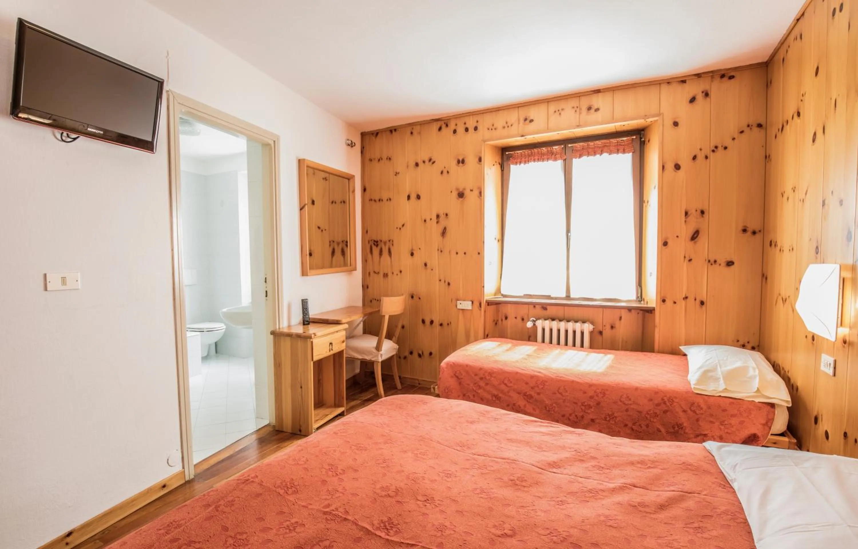 Bed in Albergo K2