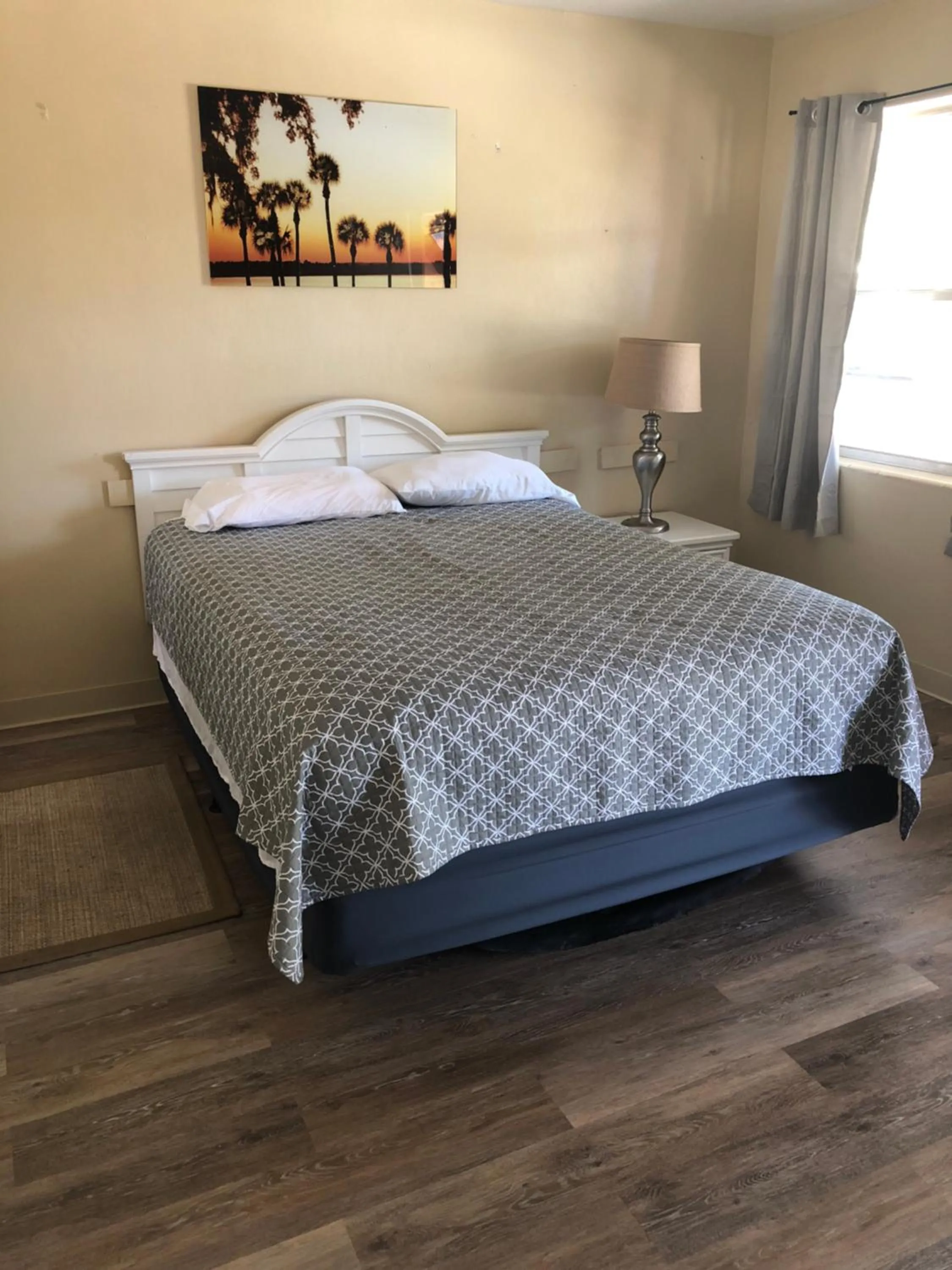 Pennwood Motor Lodge