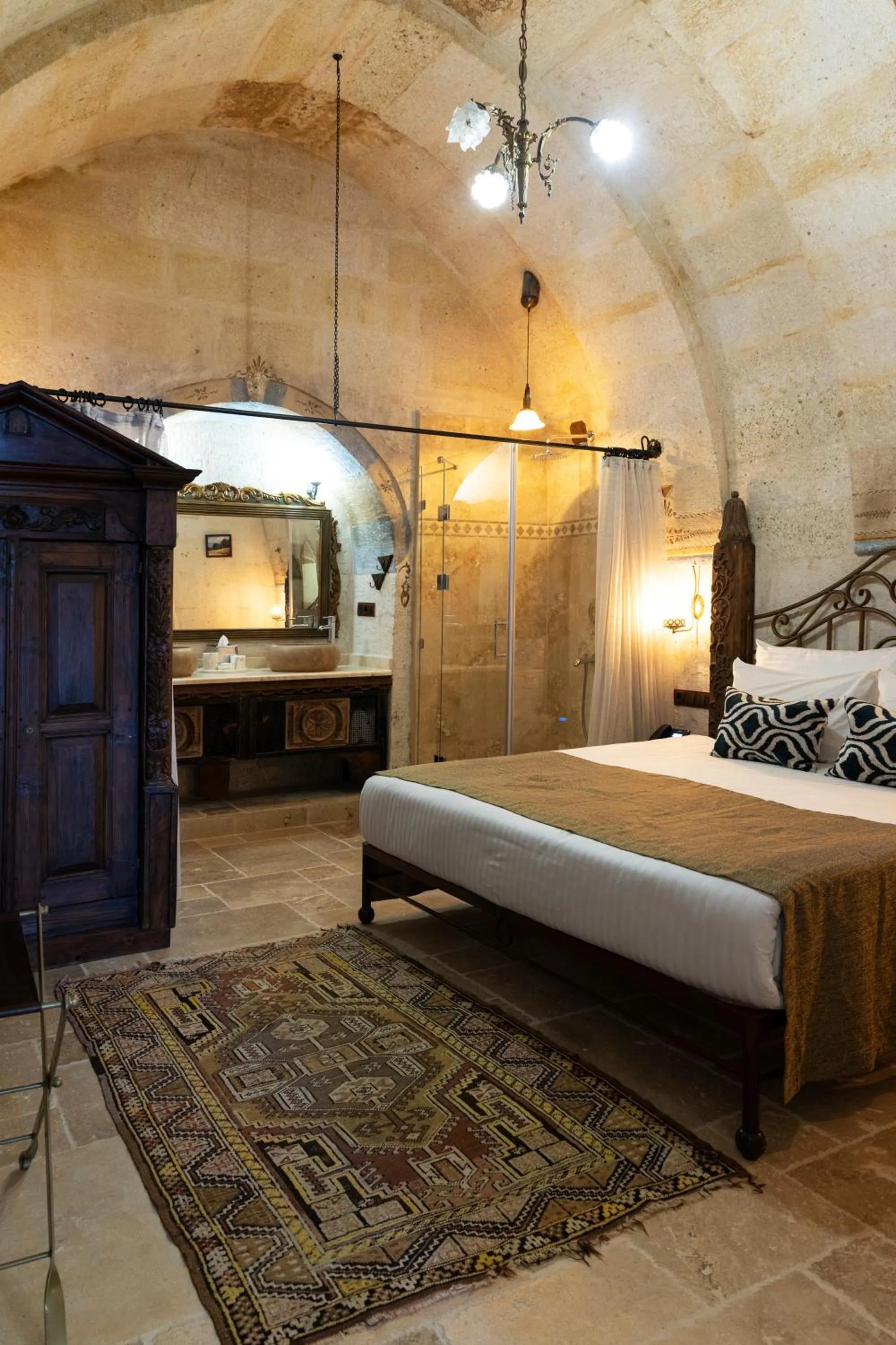 Bedroom, Bed in Tafoni Houses Cave Hotel