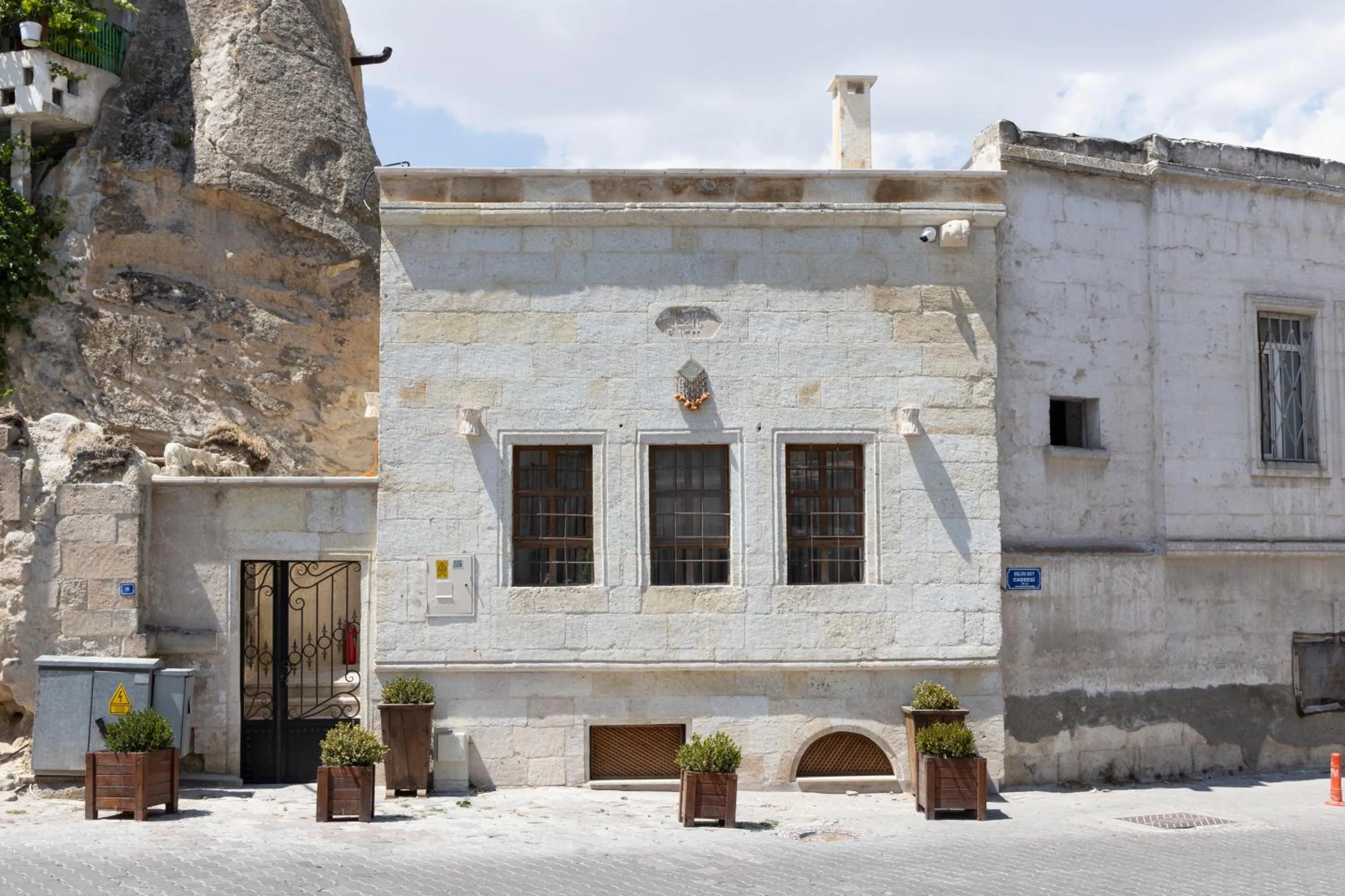Property building in Tafoni Houses Cave Hotel