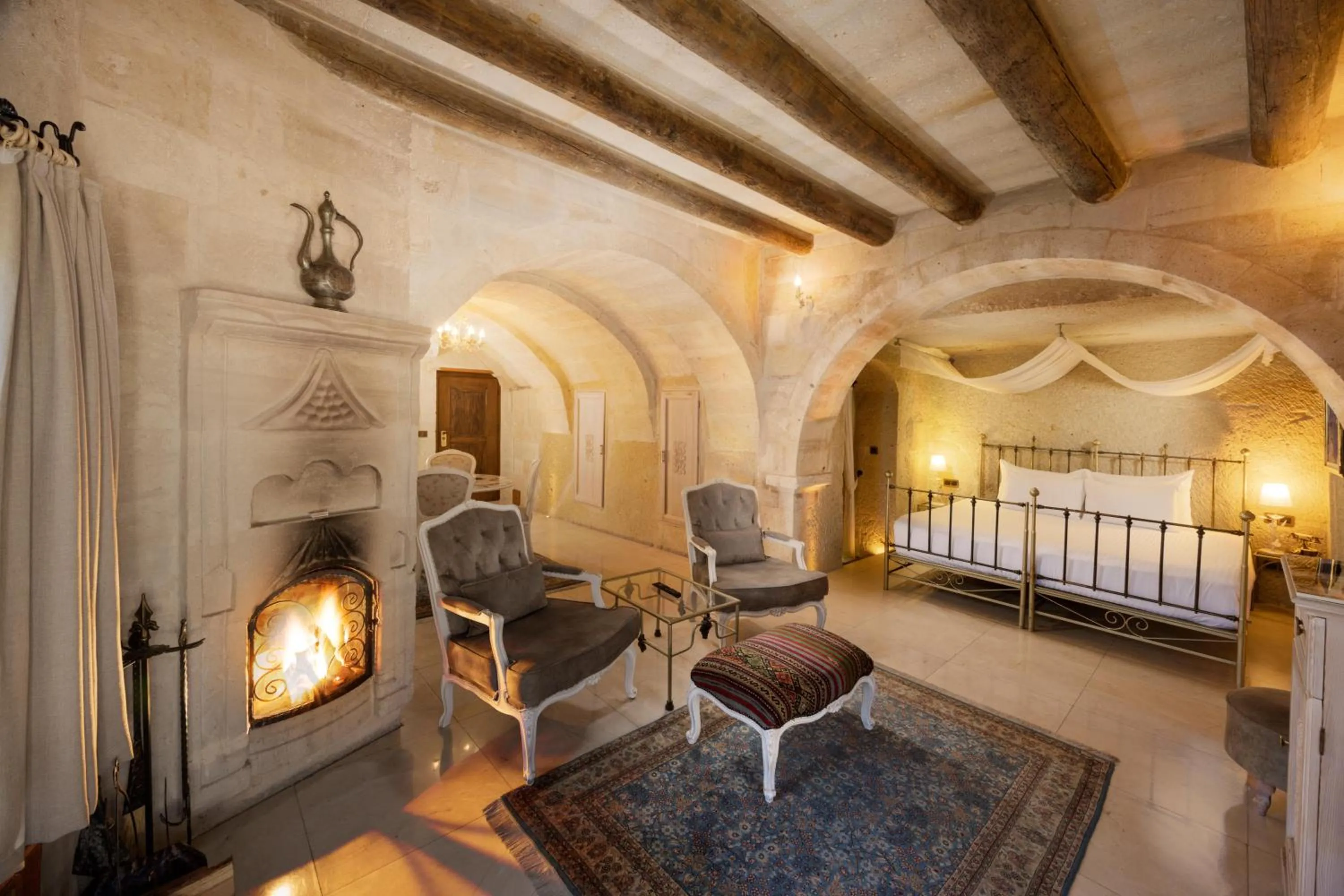 Lobby or reception, Bed in Tafoni Houses Cave Hotel