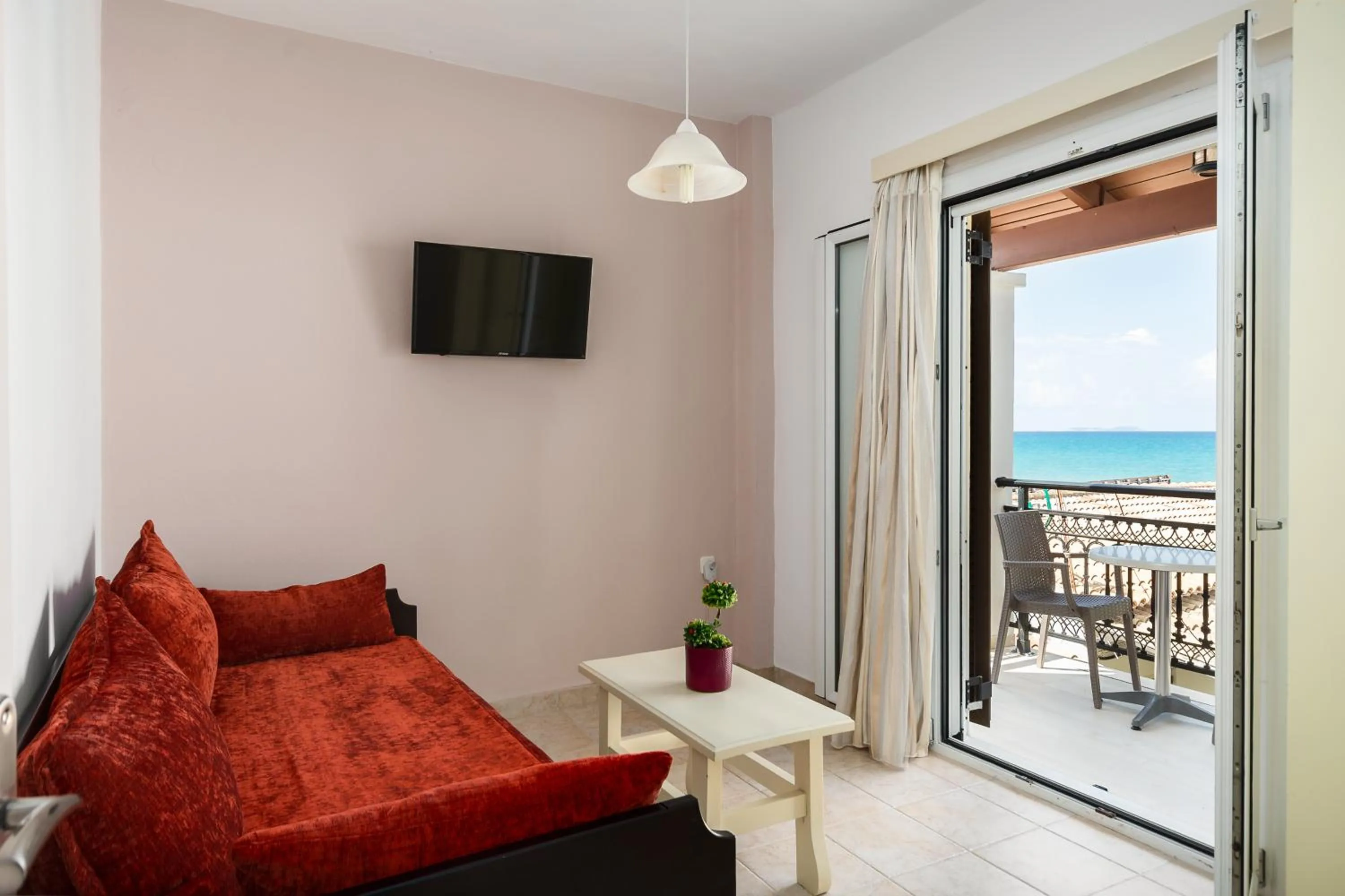 Living room, Bed in Filorian Hotel Apartments