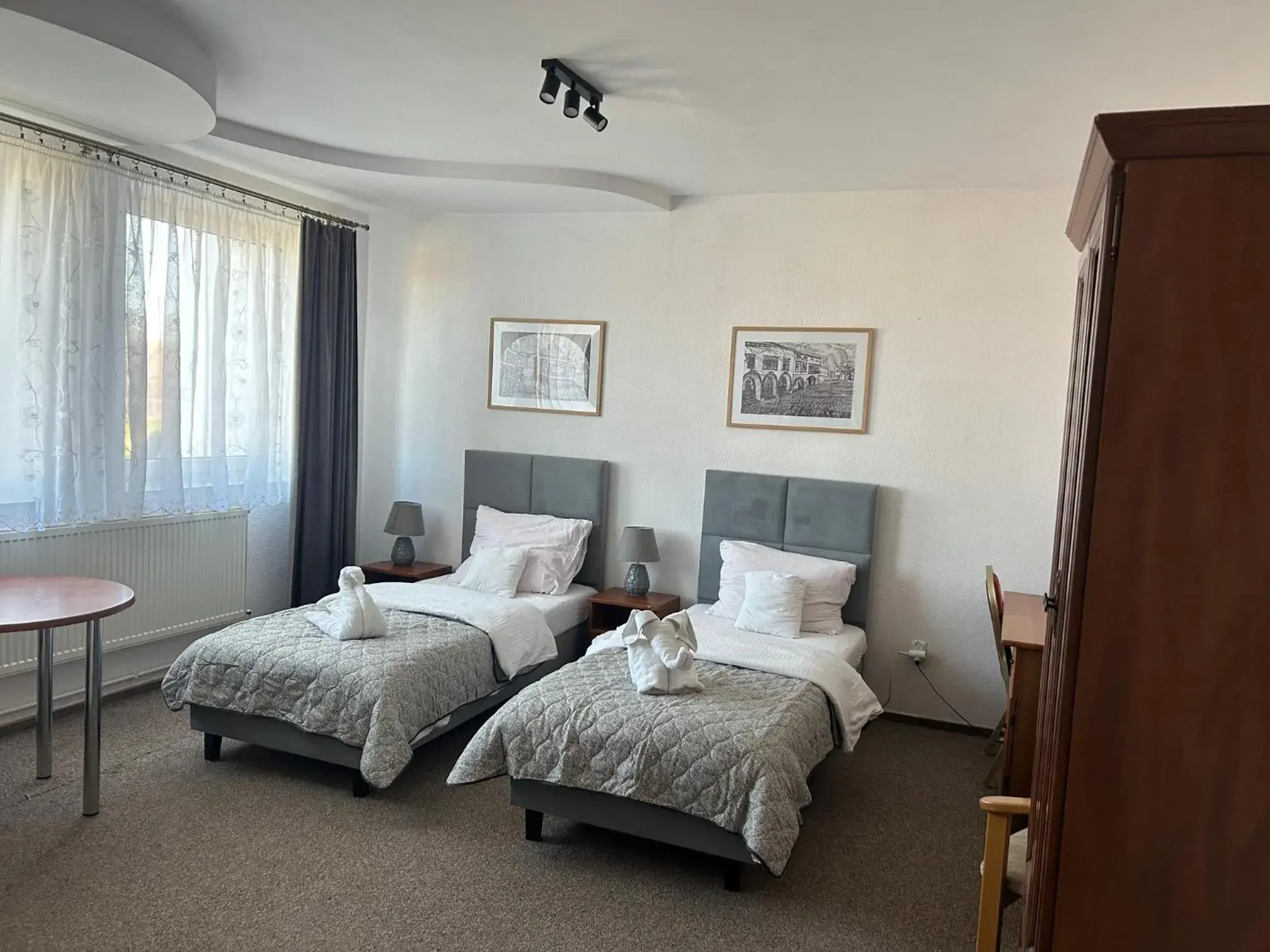 Standard Twin Room in Hotel Restauracja Twist Standard Twin Room in Hotel Restauracja Twist