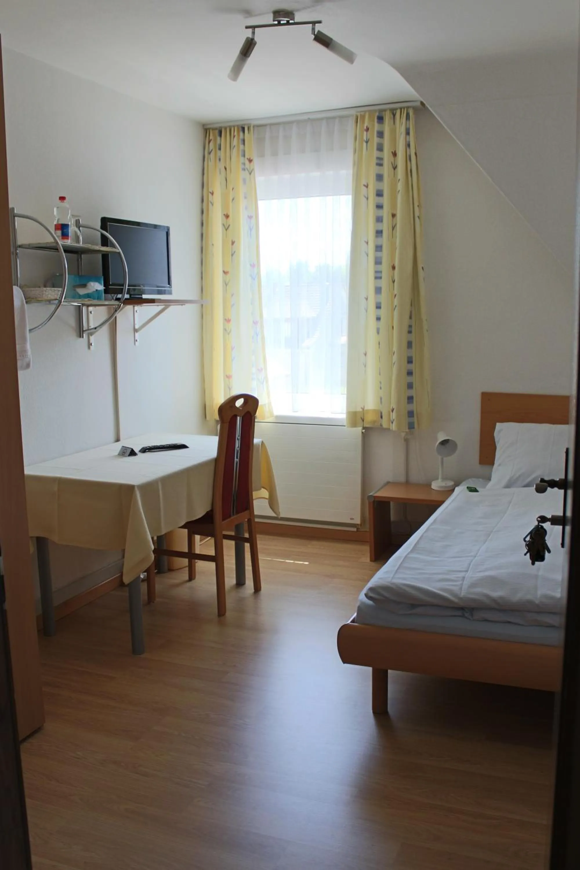 Bed in Hotel Glärnisch Hof