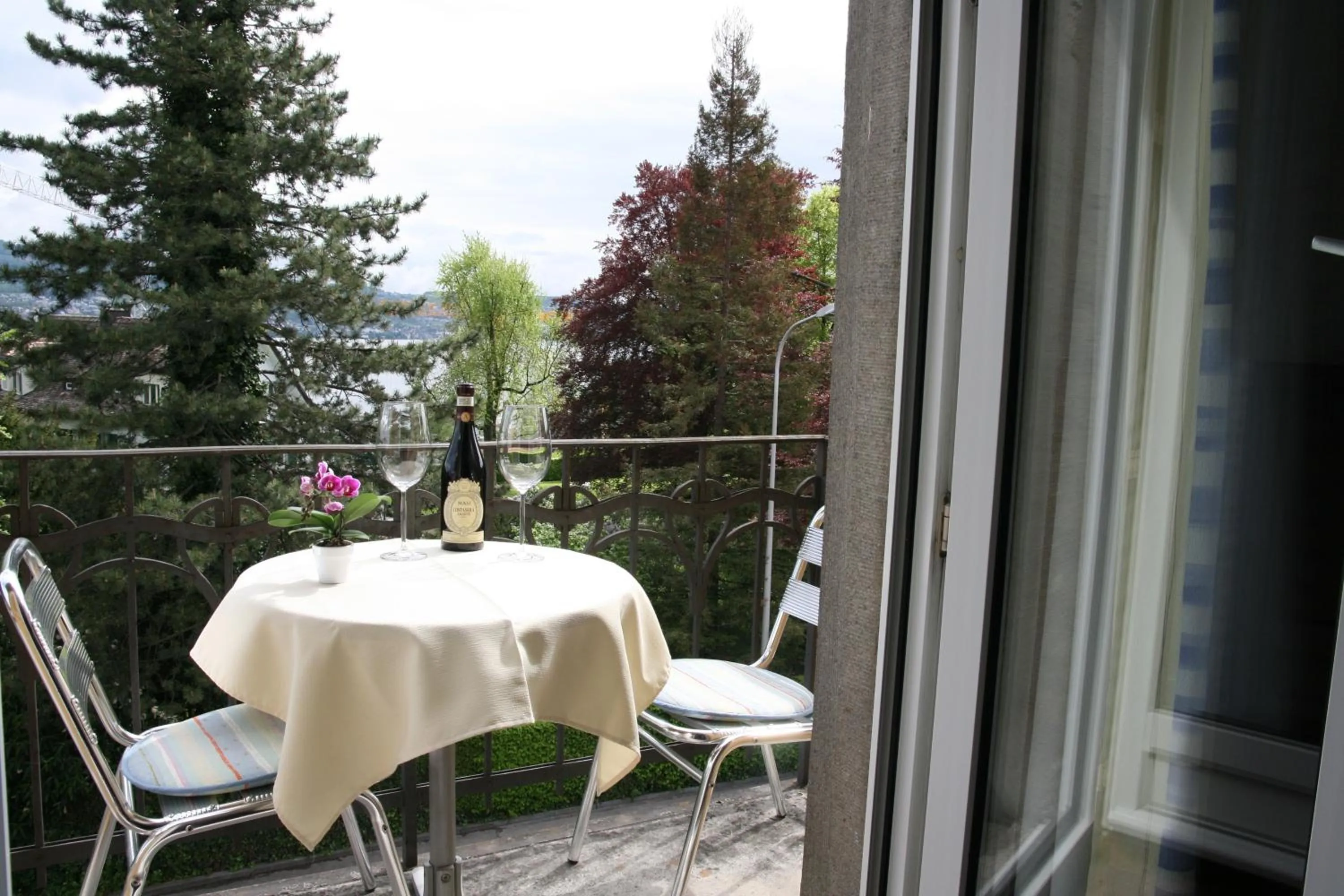 Balcony/Terrace in Hotel Glärnisch Hof