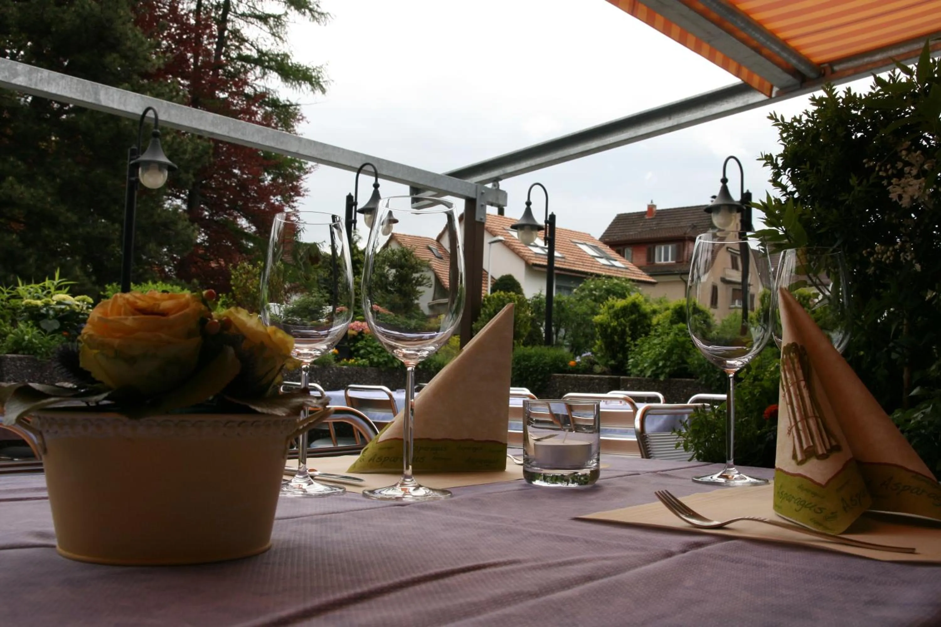 Restaurant/places to eat in Hotel Glärnisch Hof