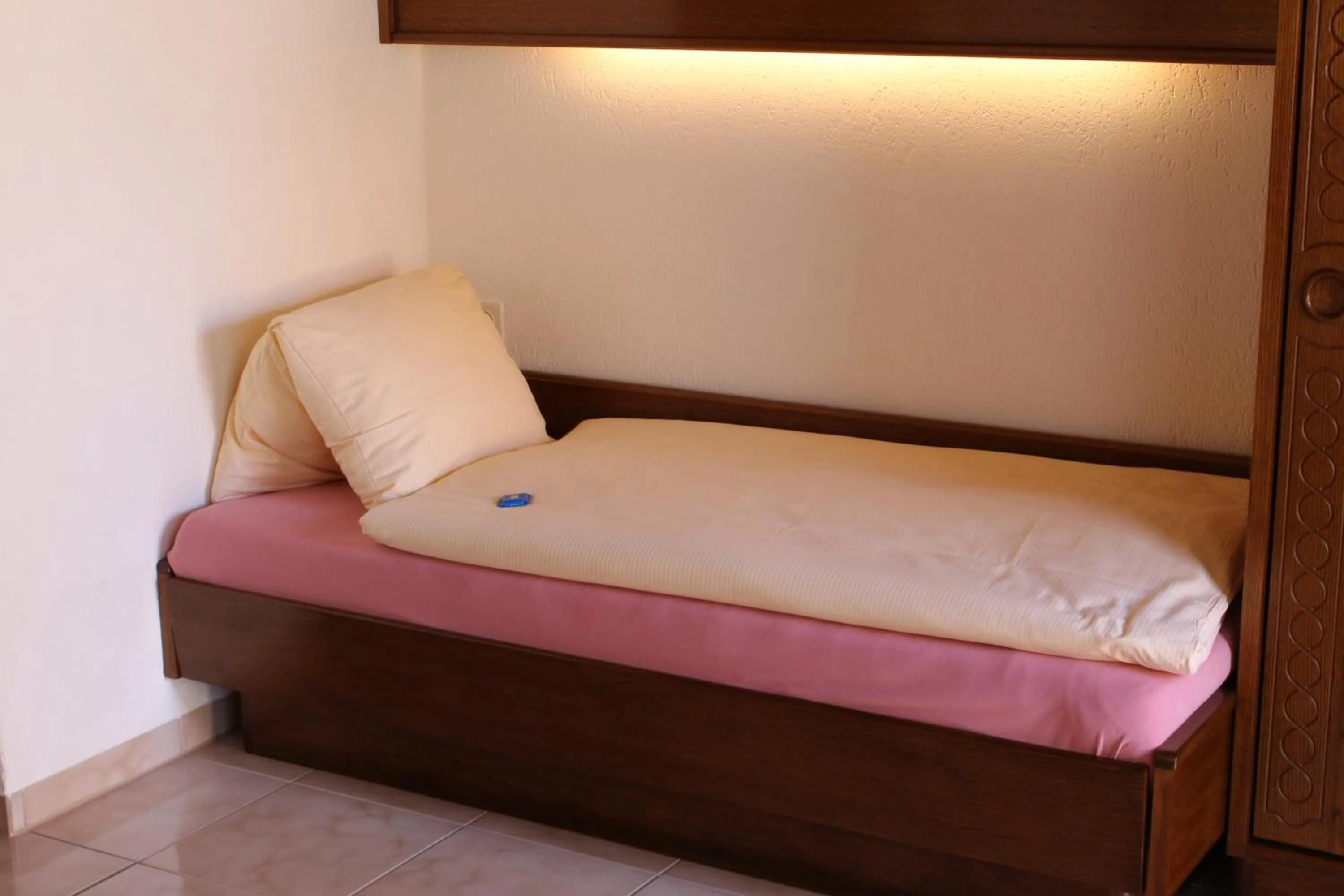 Bed in Hotel Glärnisch Hof