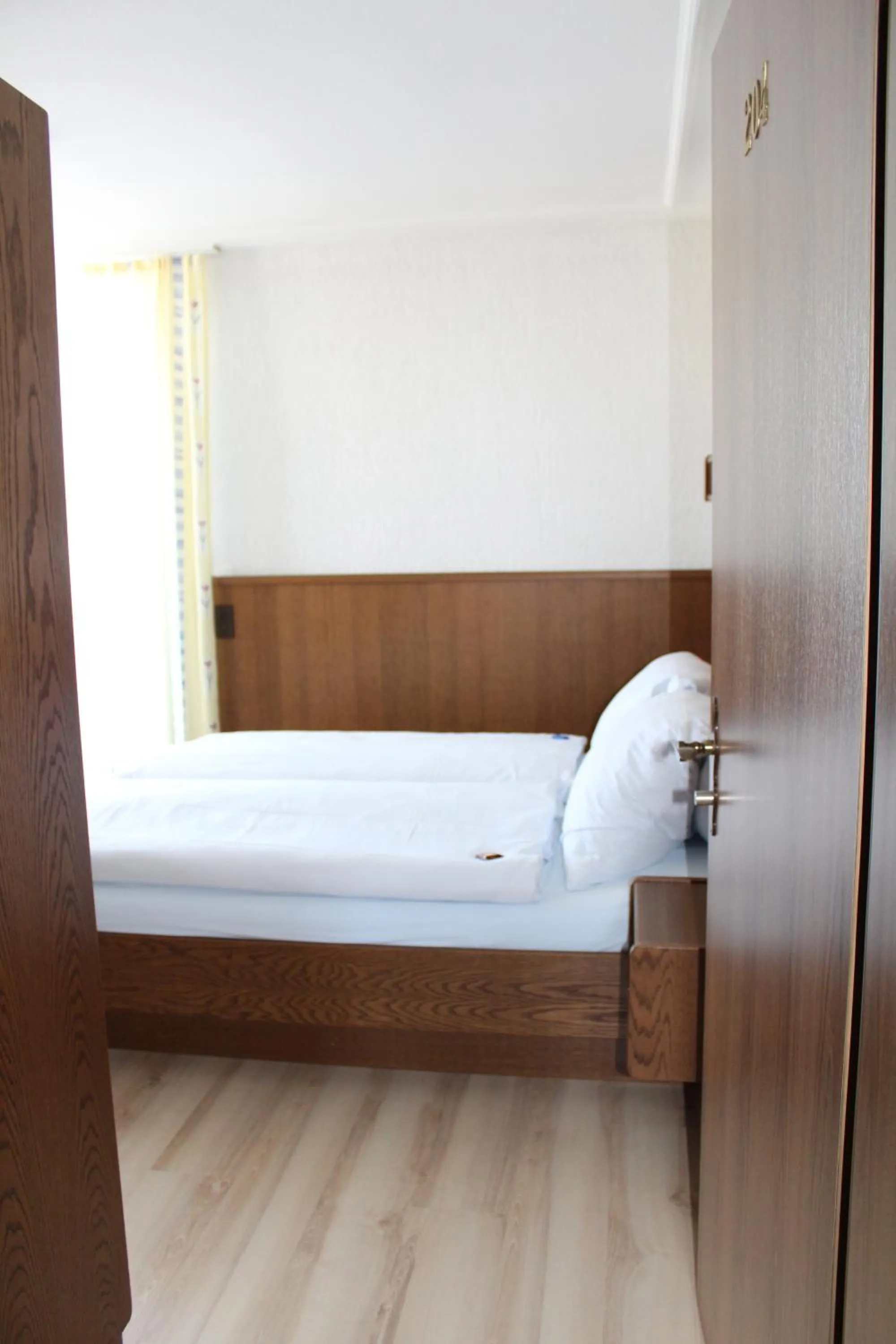 Bed in Hotel Glärnisch Hof