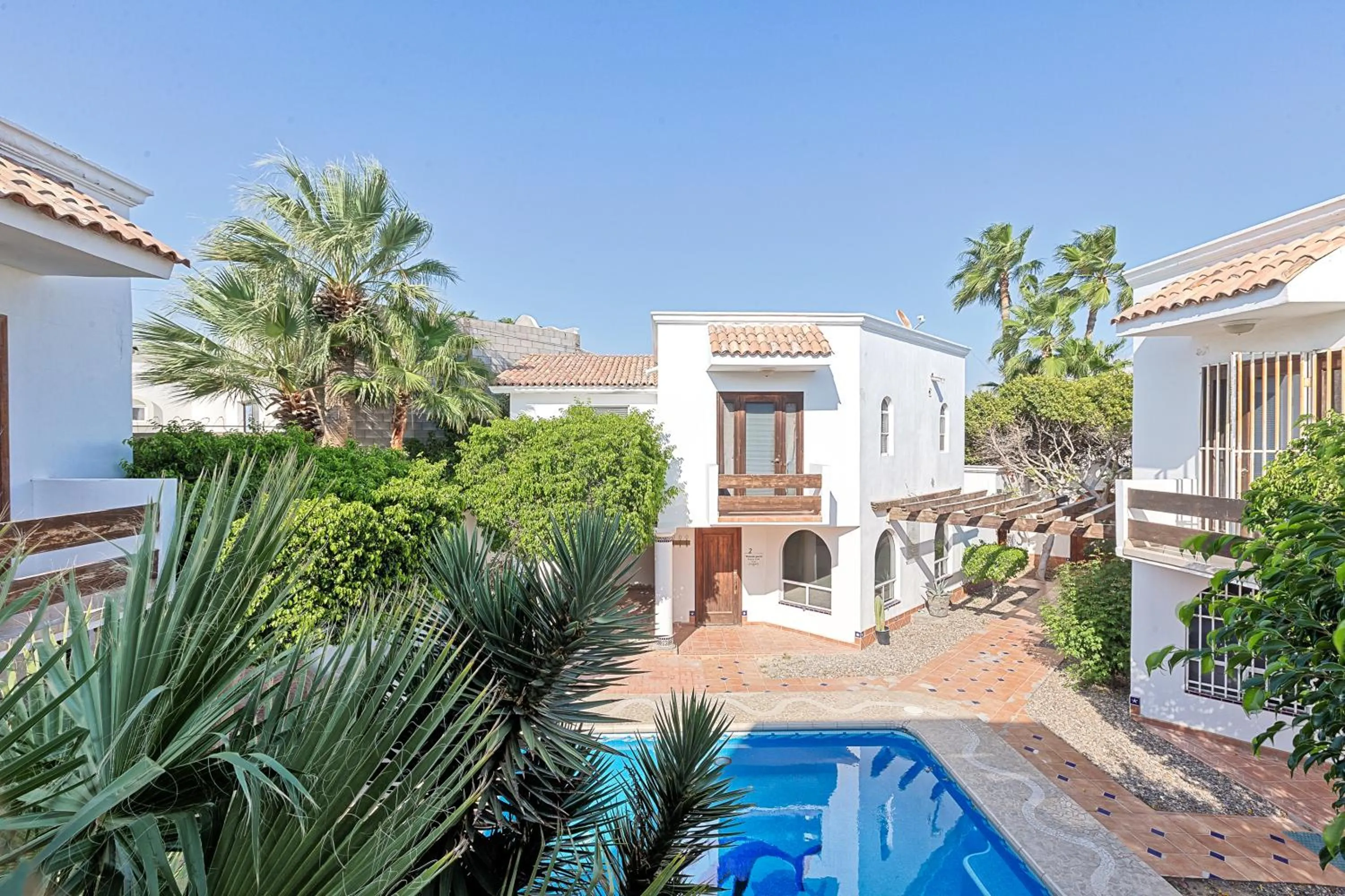 Pool view in Casita de Maria by Kivoya