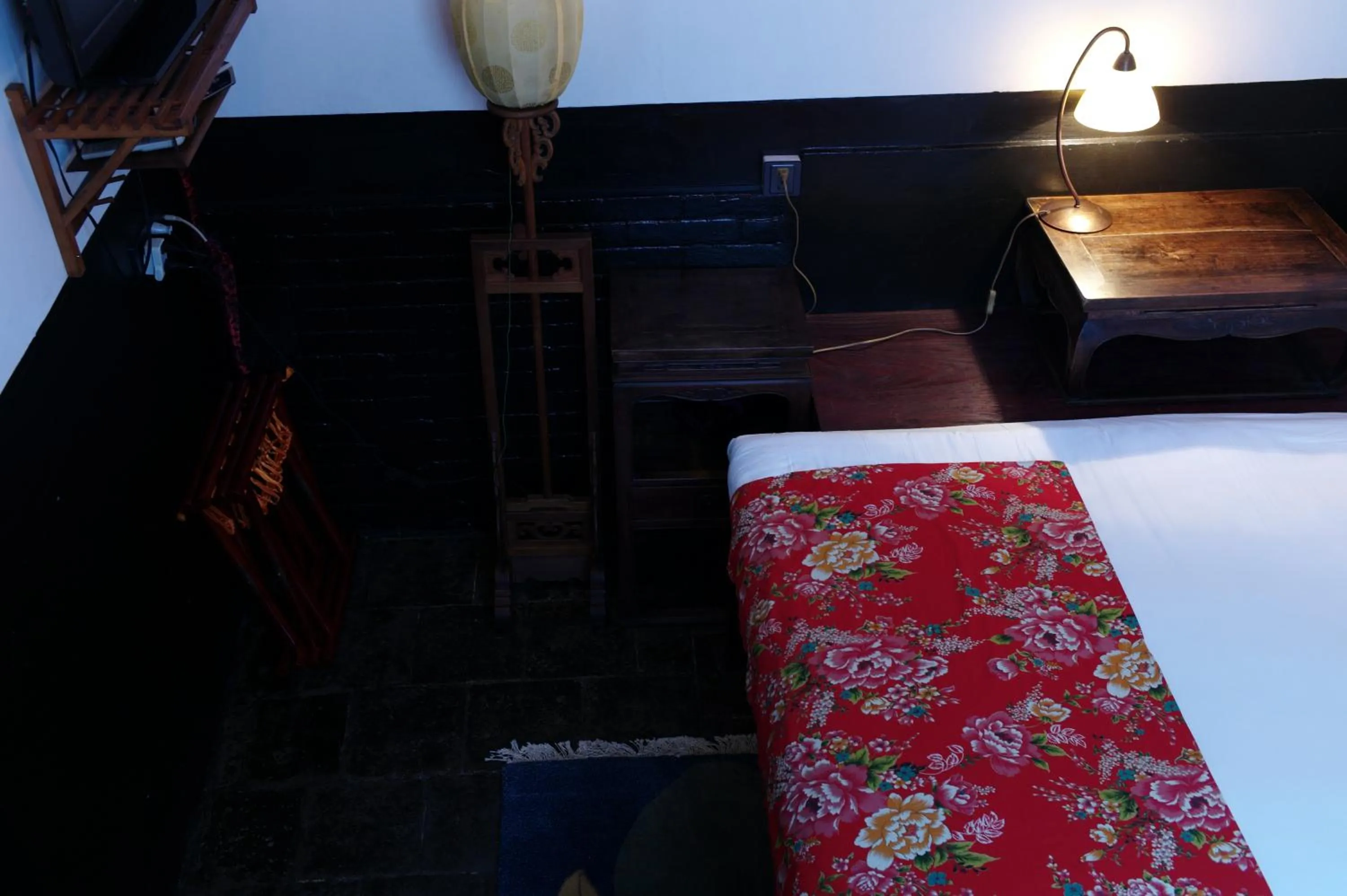 Decorative detail, Bed in Pingyao Yide Hotel