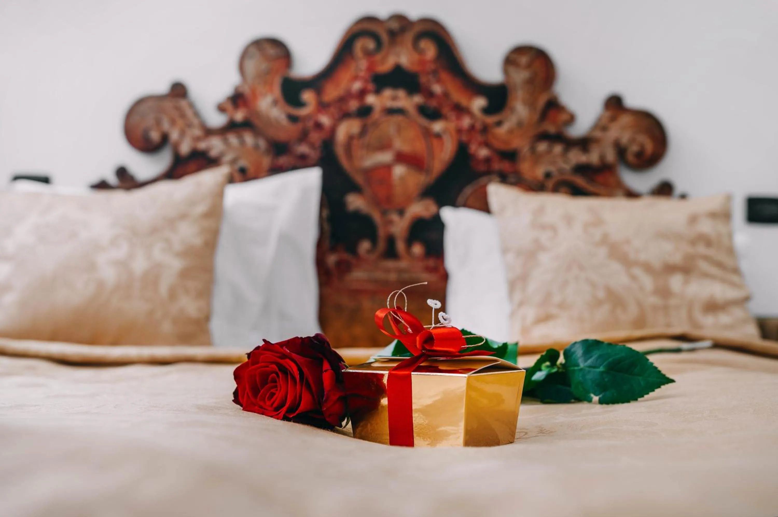 Decorative detail, Bed in Charles Bridge Palace