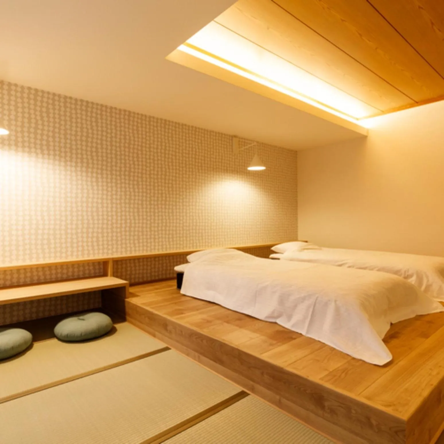Photo of the whole room, Bed in Umemura Ryokan Uguisutei