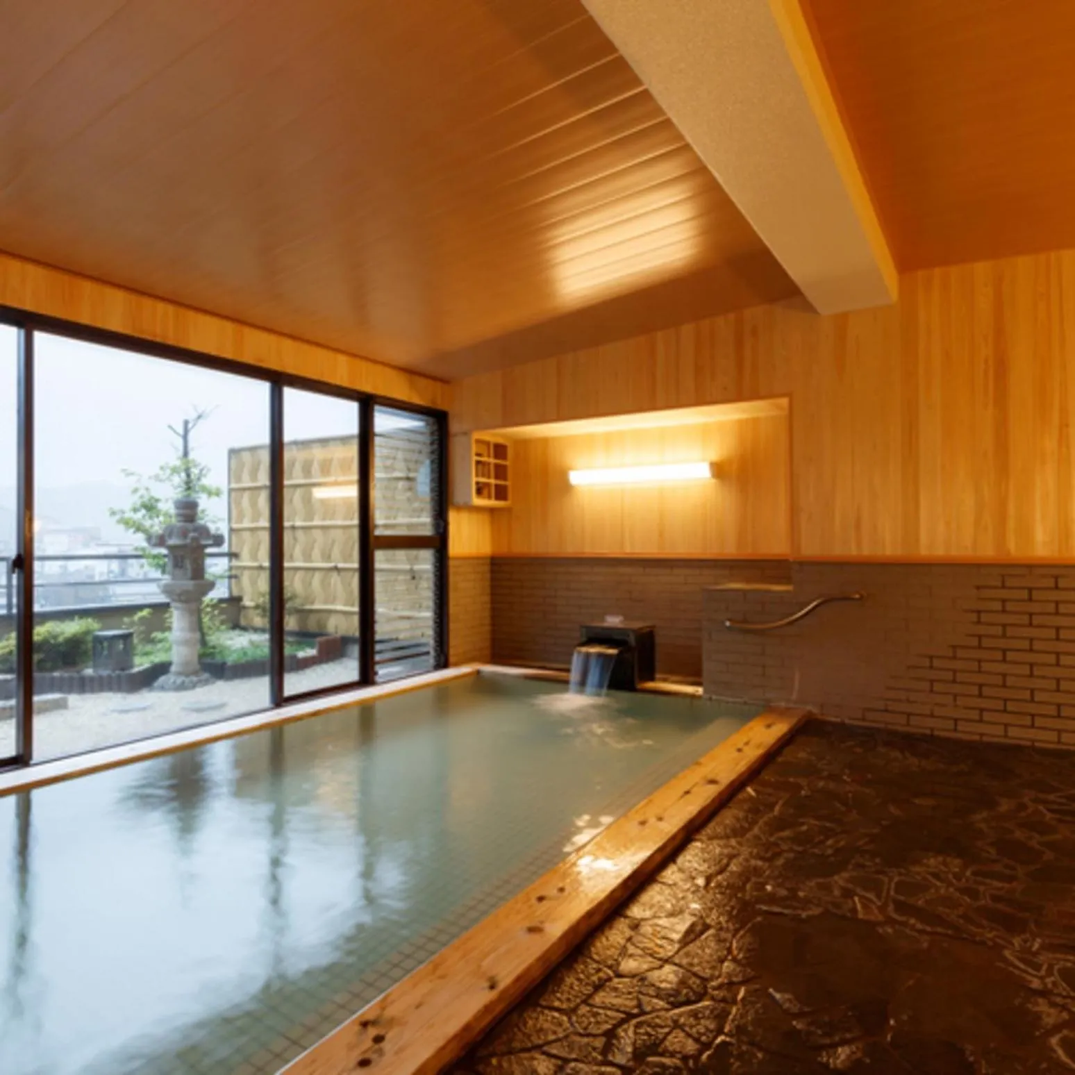 Public Bath in Umemura Ryokan Uguisutei
