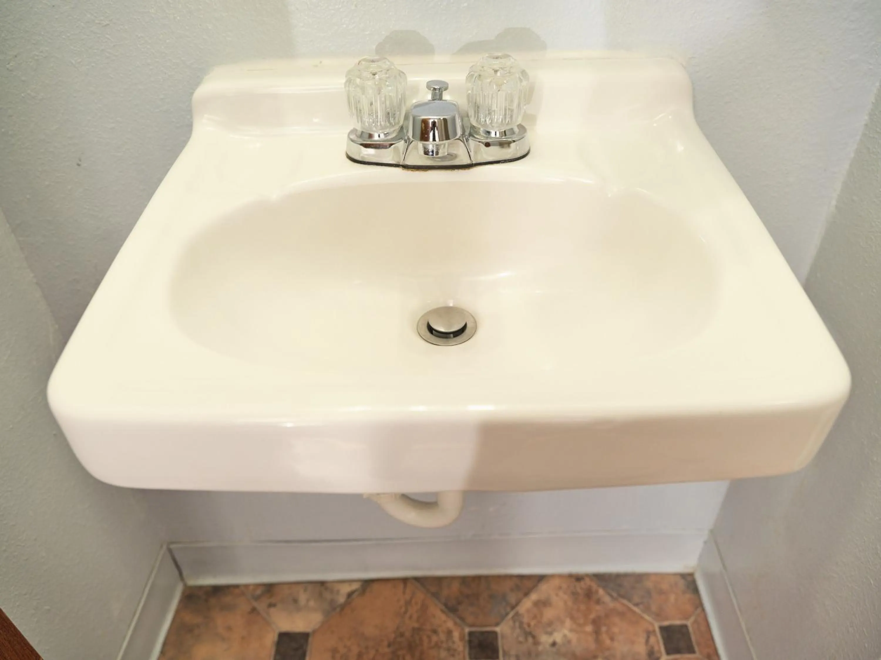 Bathroom in The Oakwood Inn