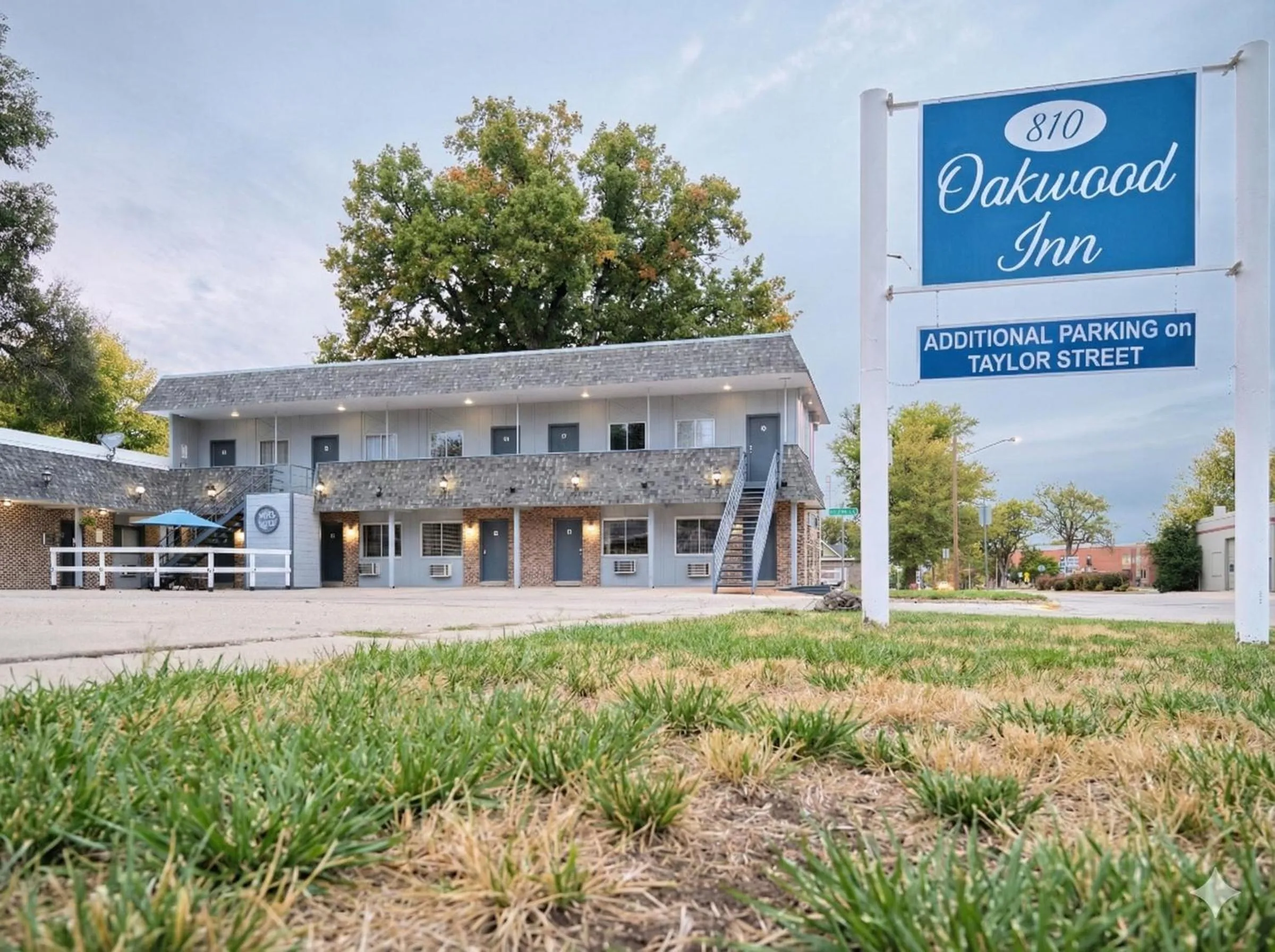 Property building in The Oakwood Inn