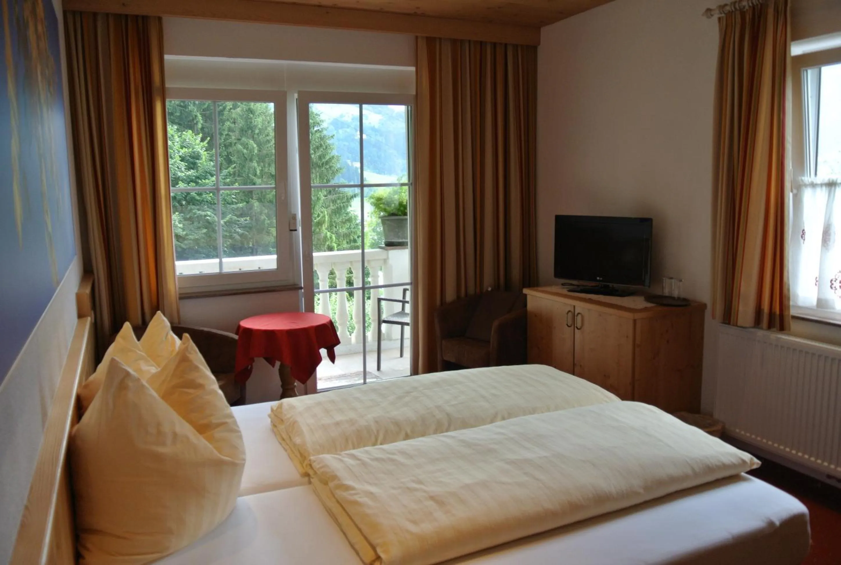 Balcony/Terrace, Bed in Aparthotel Gallahaus