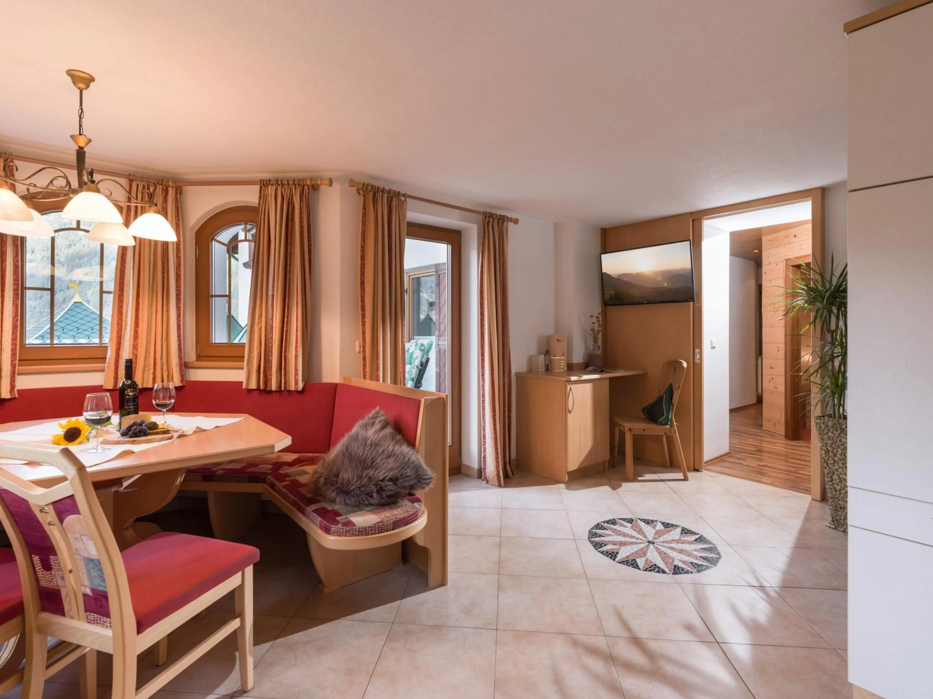 Kitchen or kitchenette in Aparthotel Gallahaus