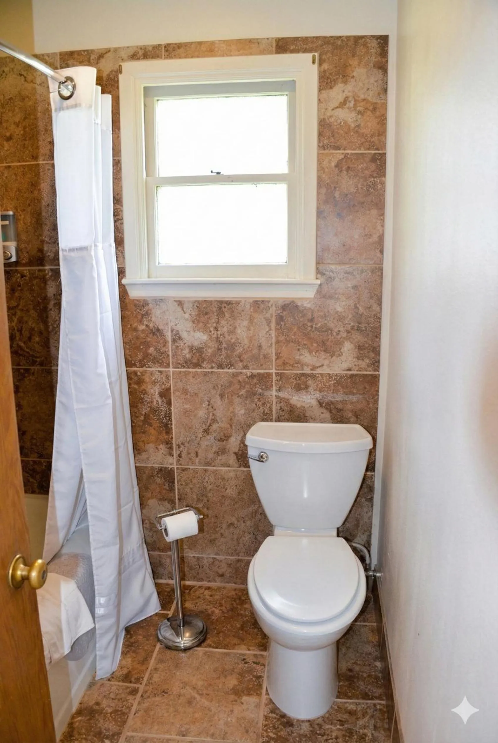 Bathroom in The Crest Motel