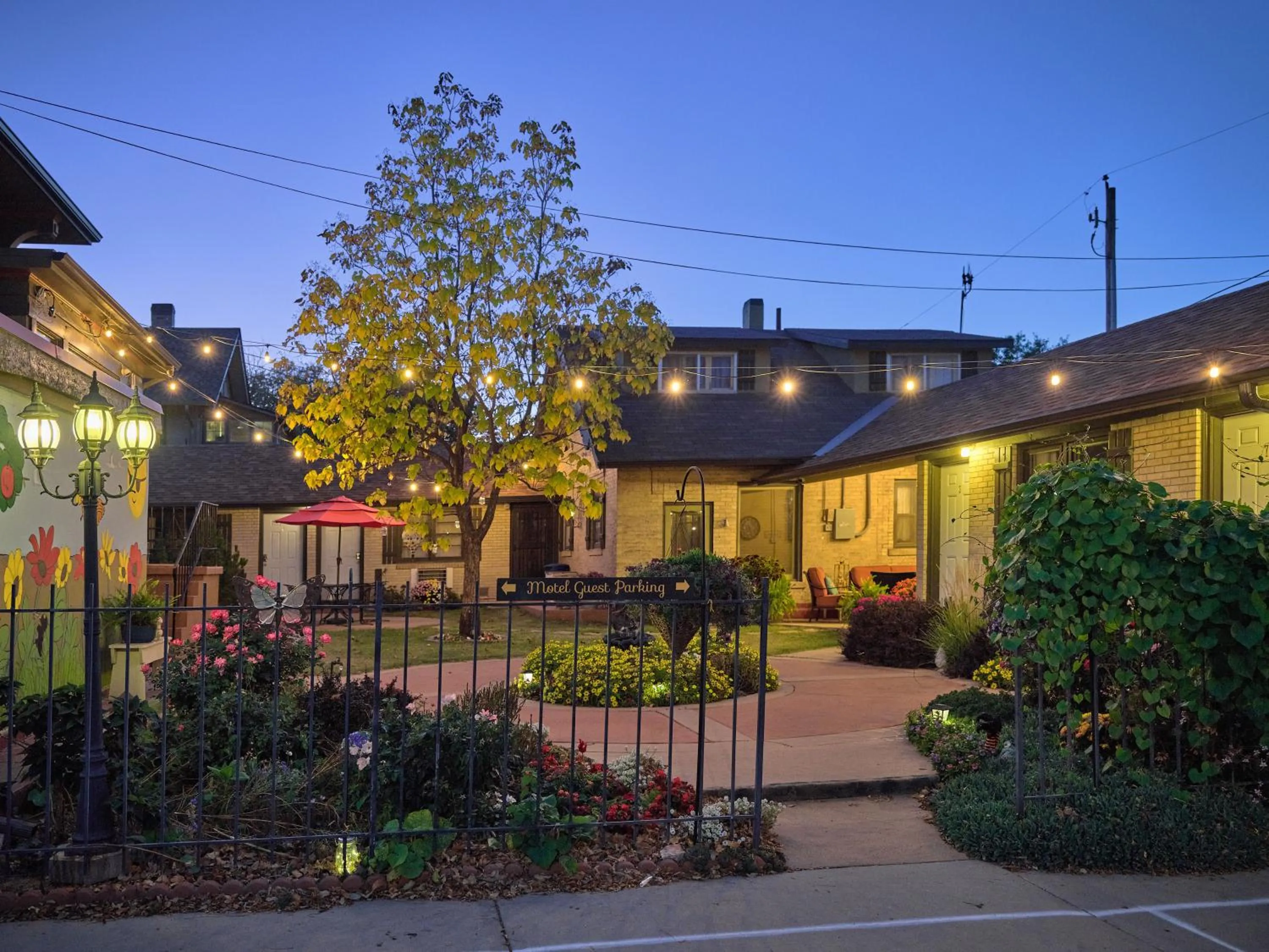 Property building in The Crest Motel