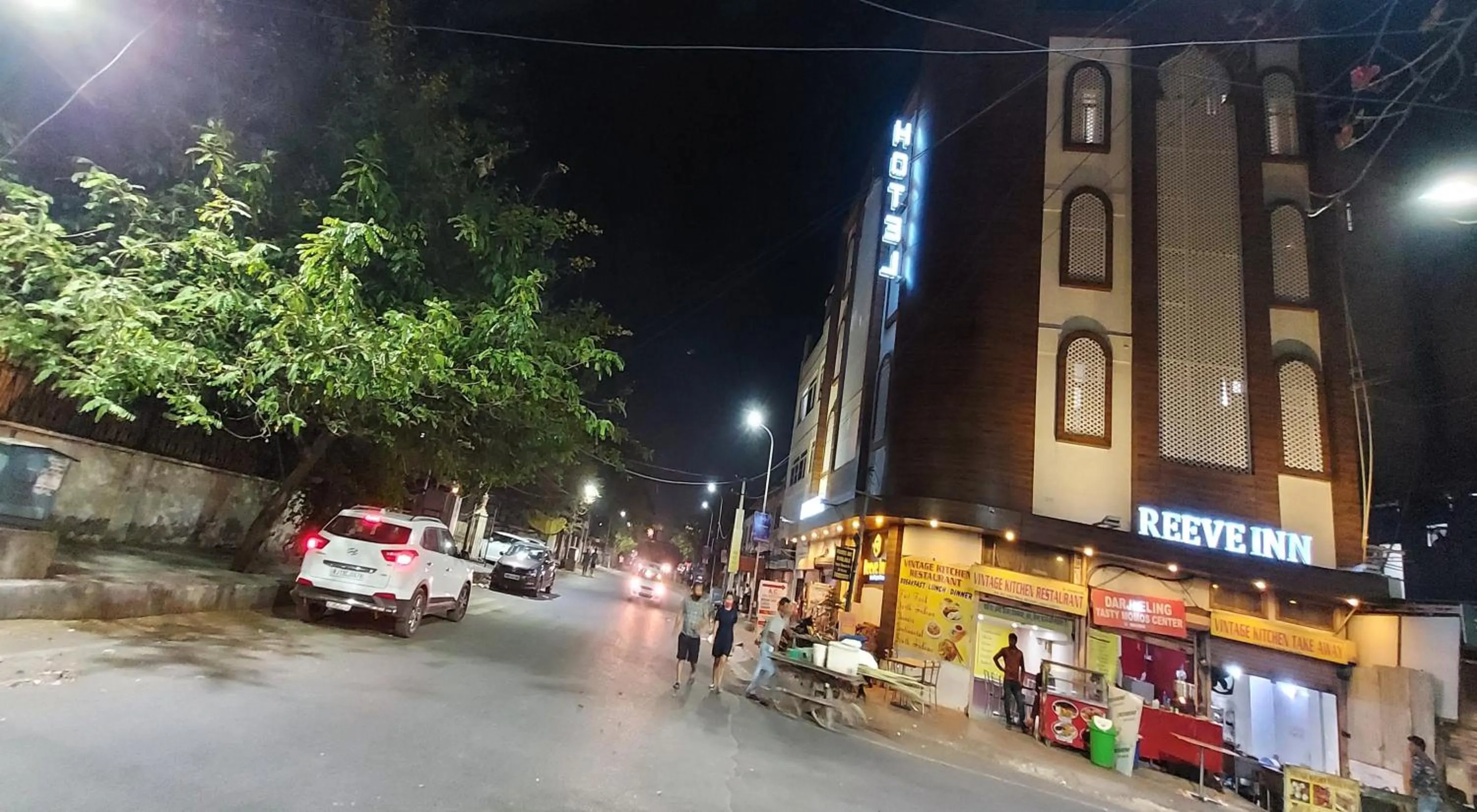 Street view in Hotel Reeve Inn