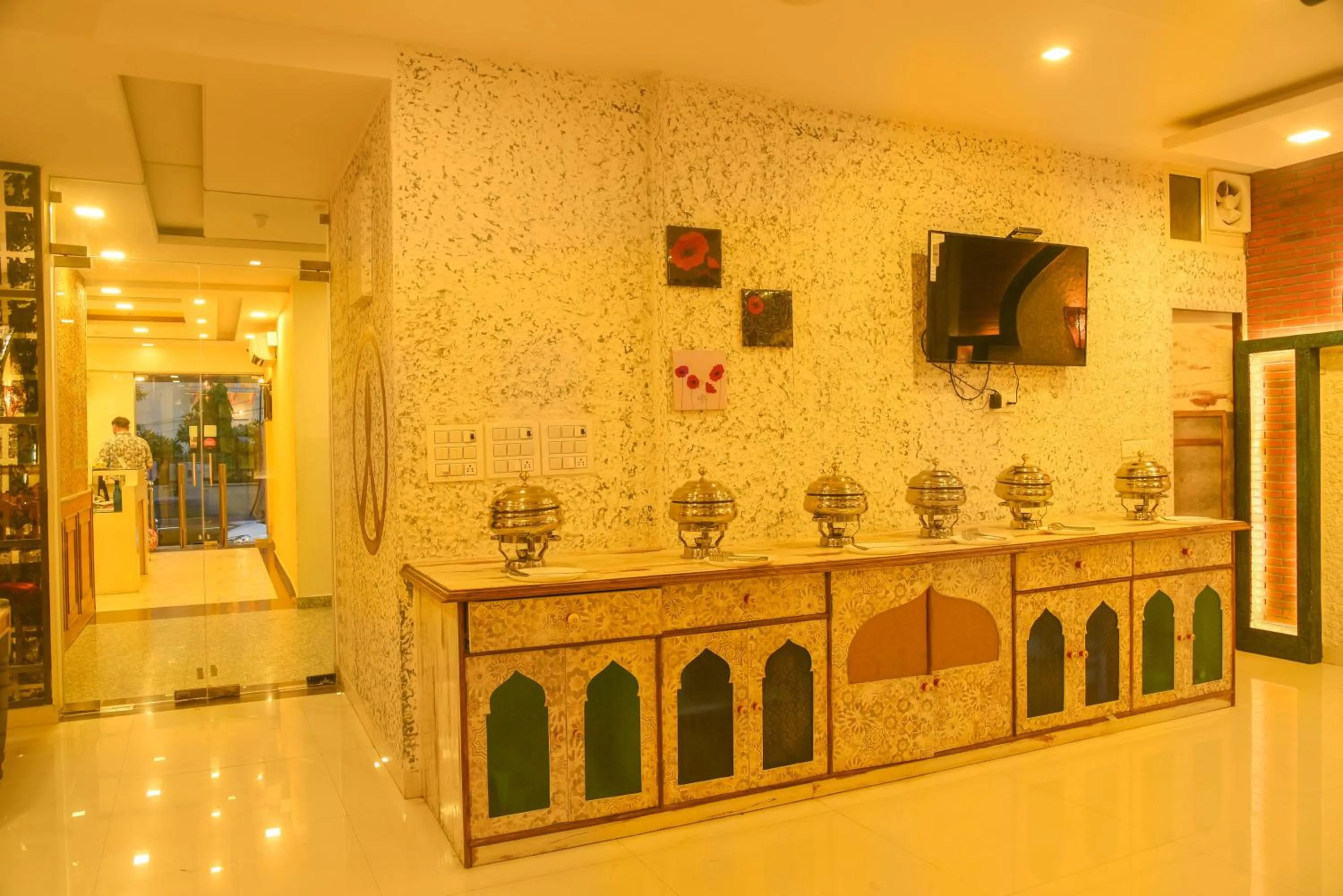 Restaurant/places to eat in Hotel Reeve Inn