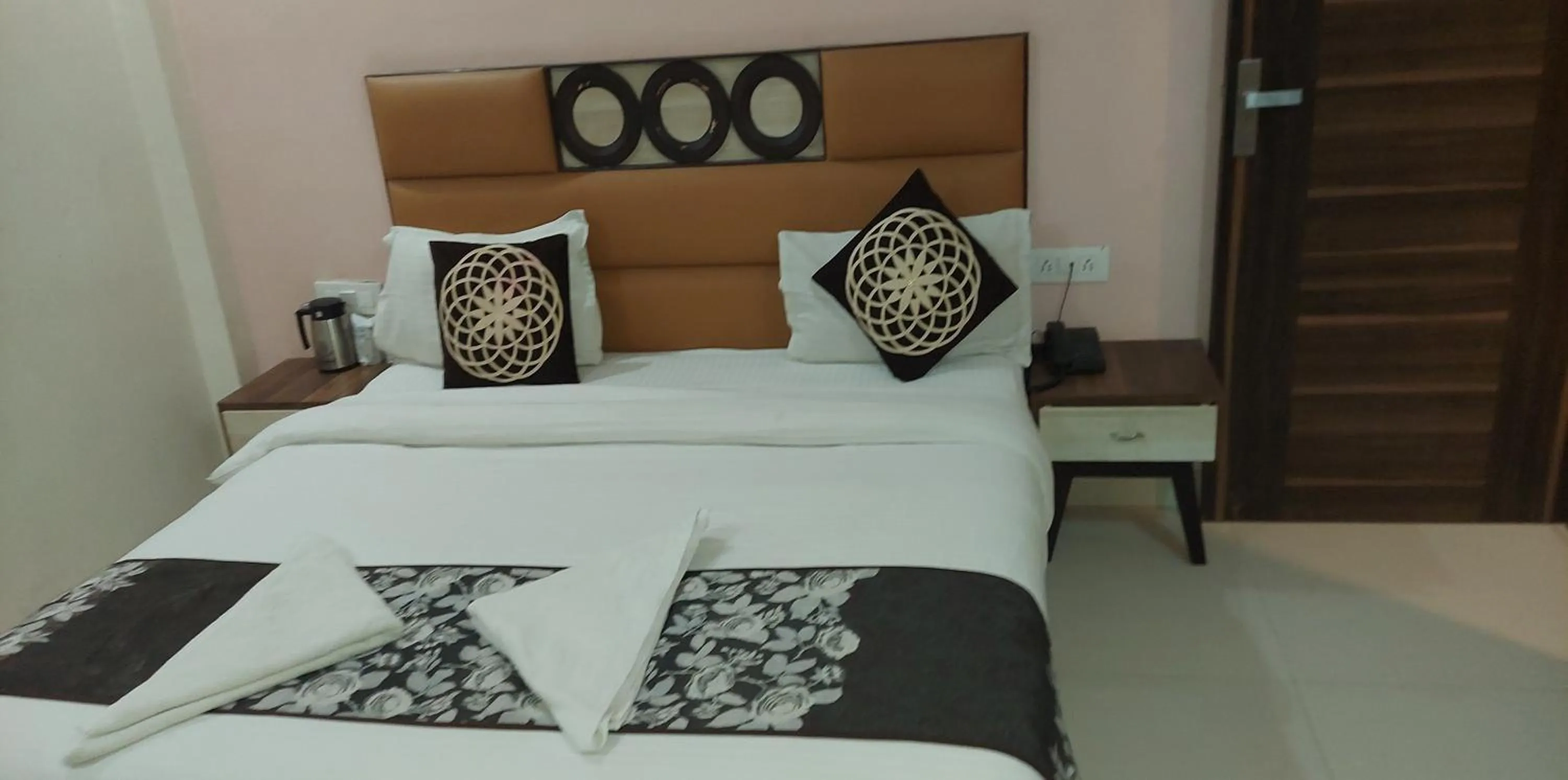 Bedroom, Bed in Hotel Reeve Inn