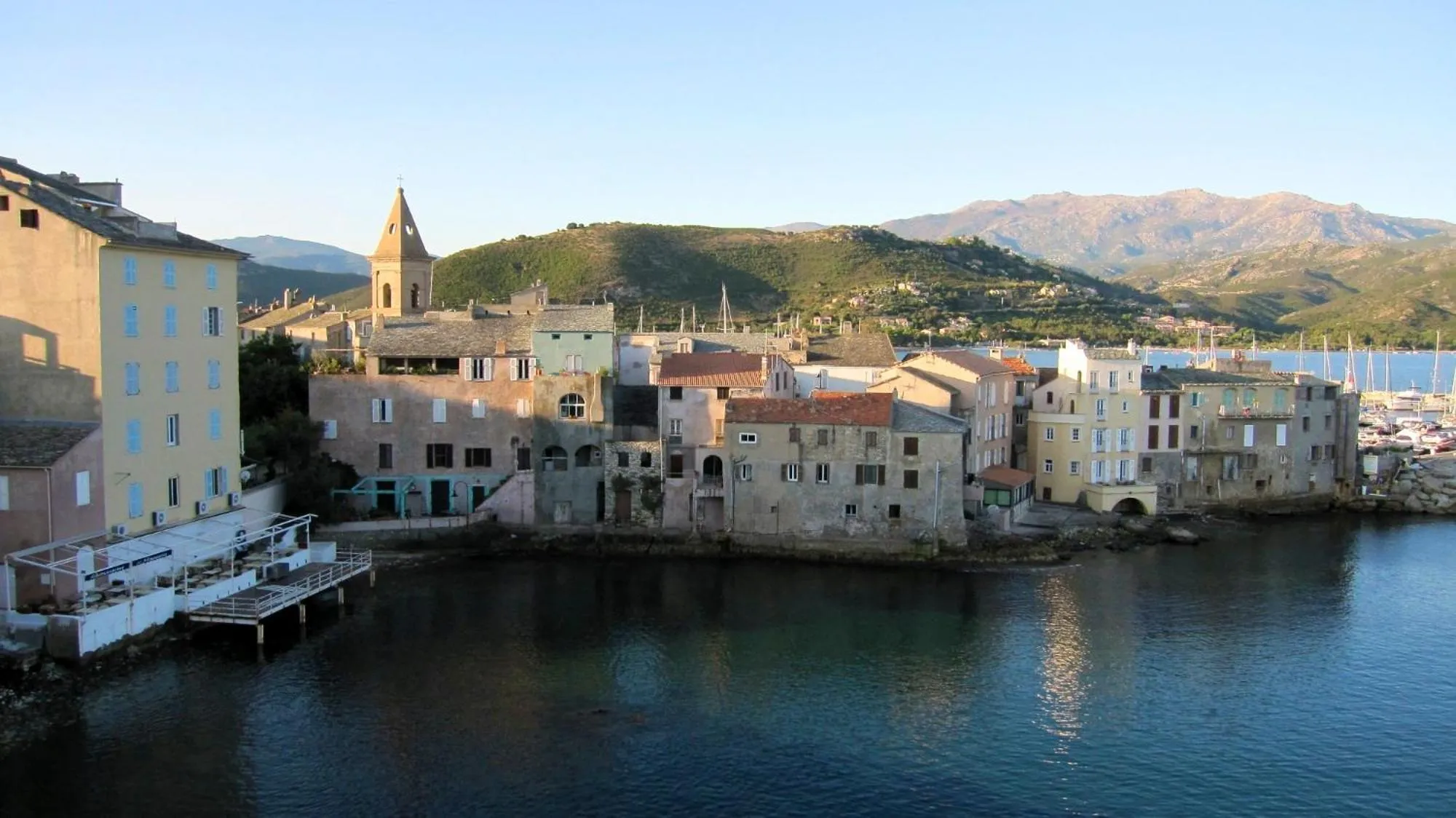 Area and facilities in Hotel Bellevue