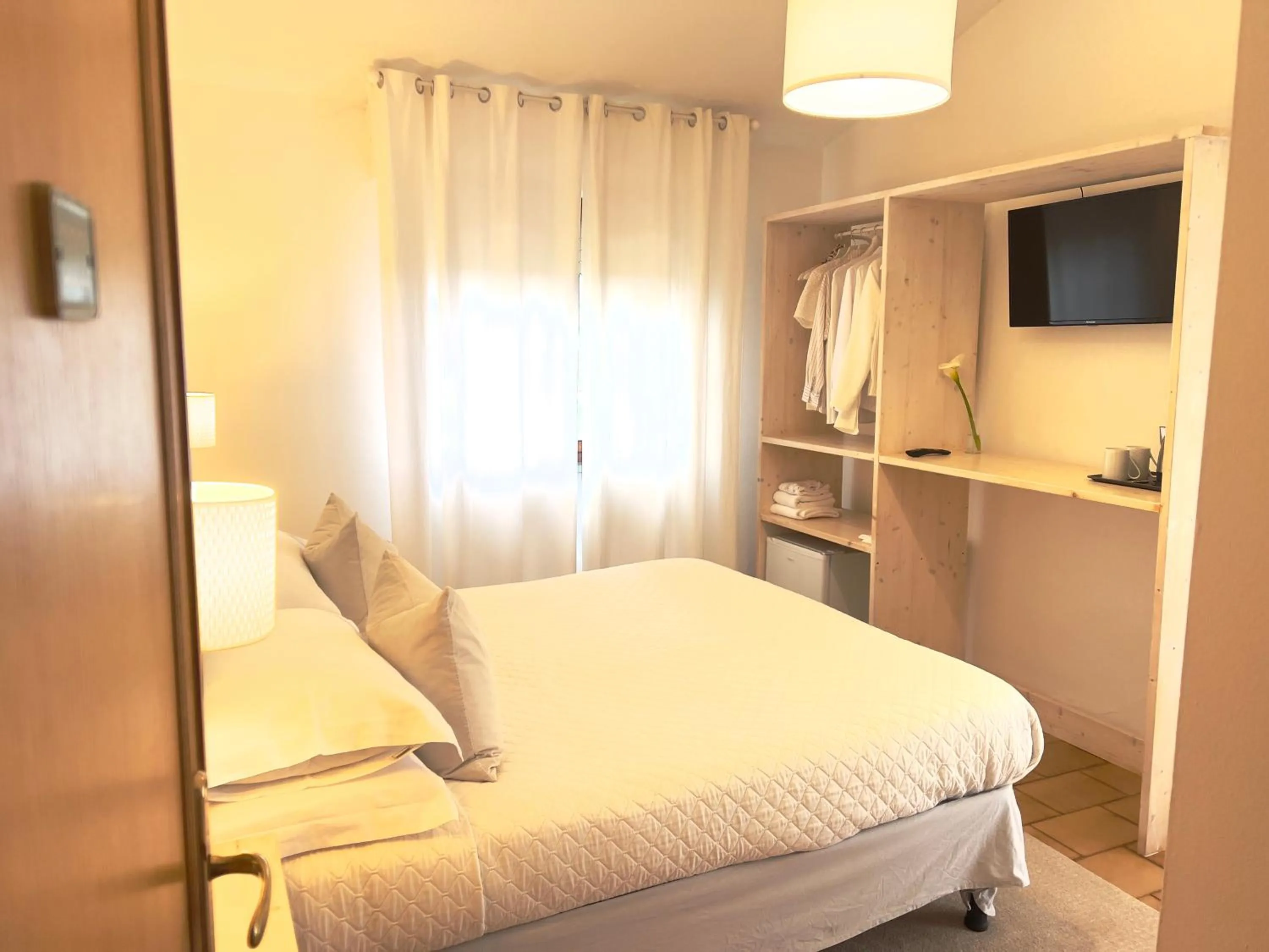 View (from property/room), Bed in Villa Lavinia B&B