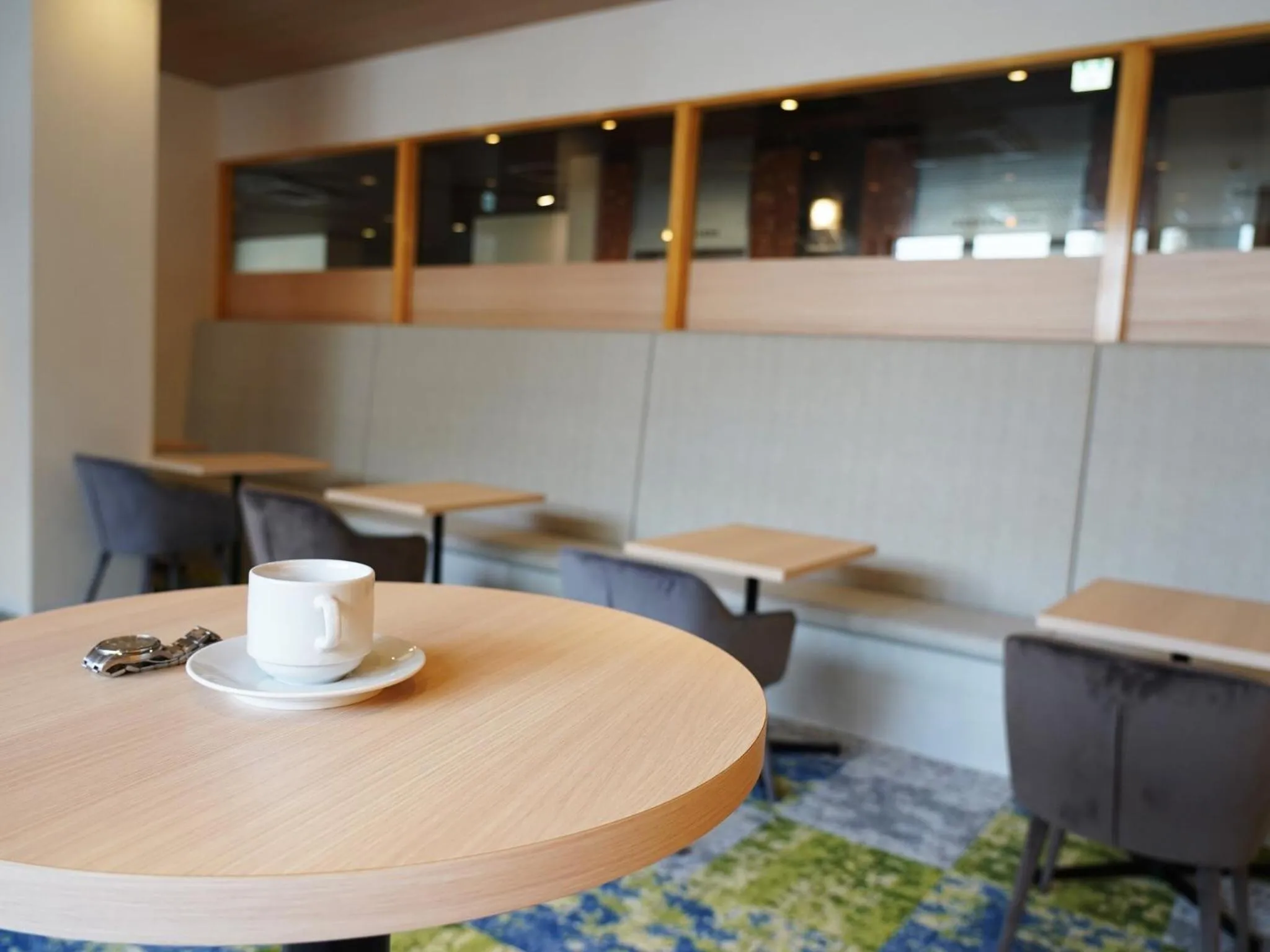 Communal lounge/ TV room in Hotel New Gaea Yakuin