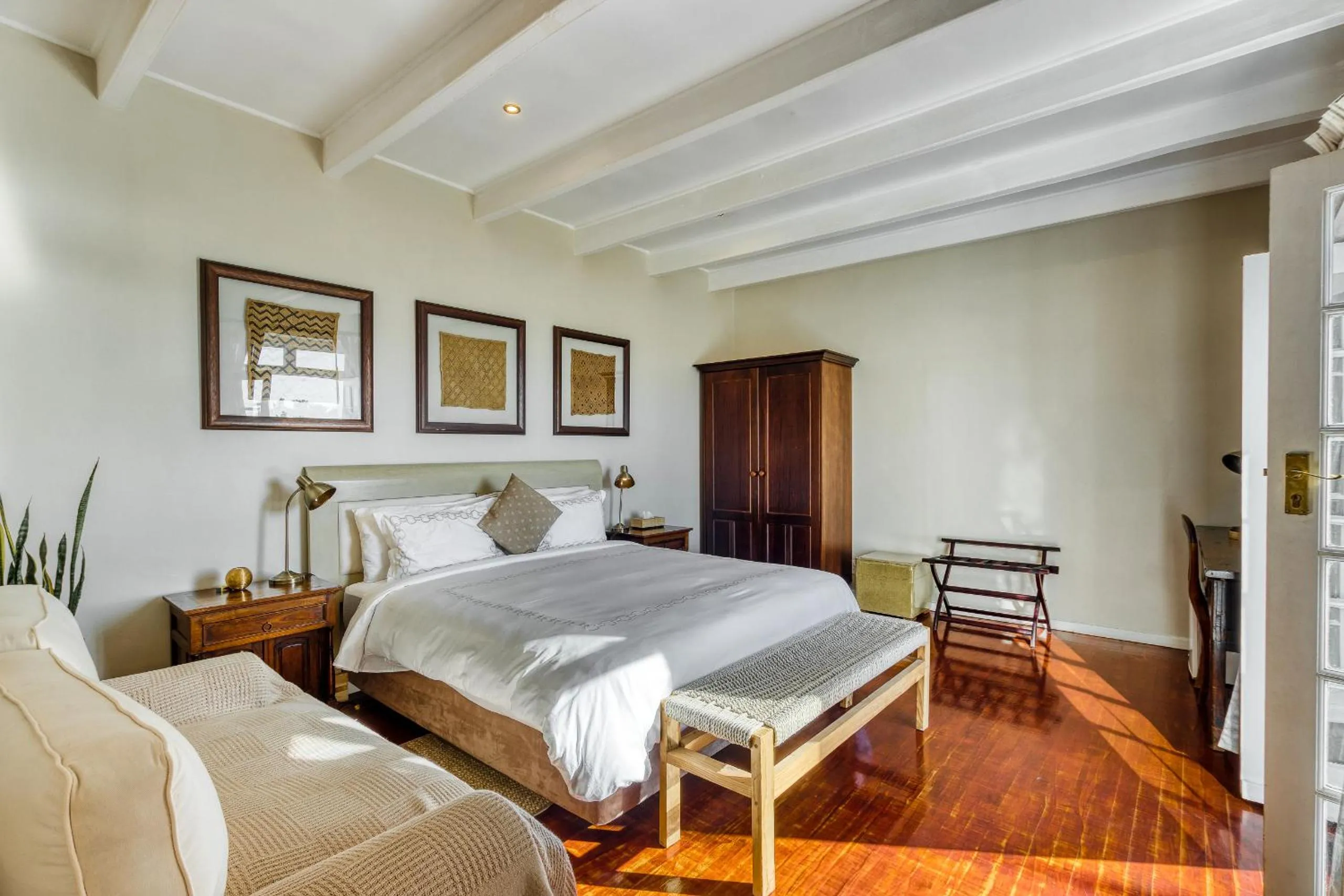 Bedroom, Bed in Manor on the Bay