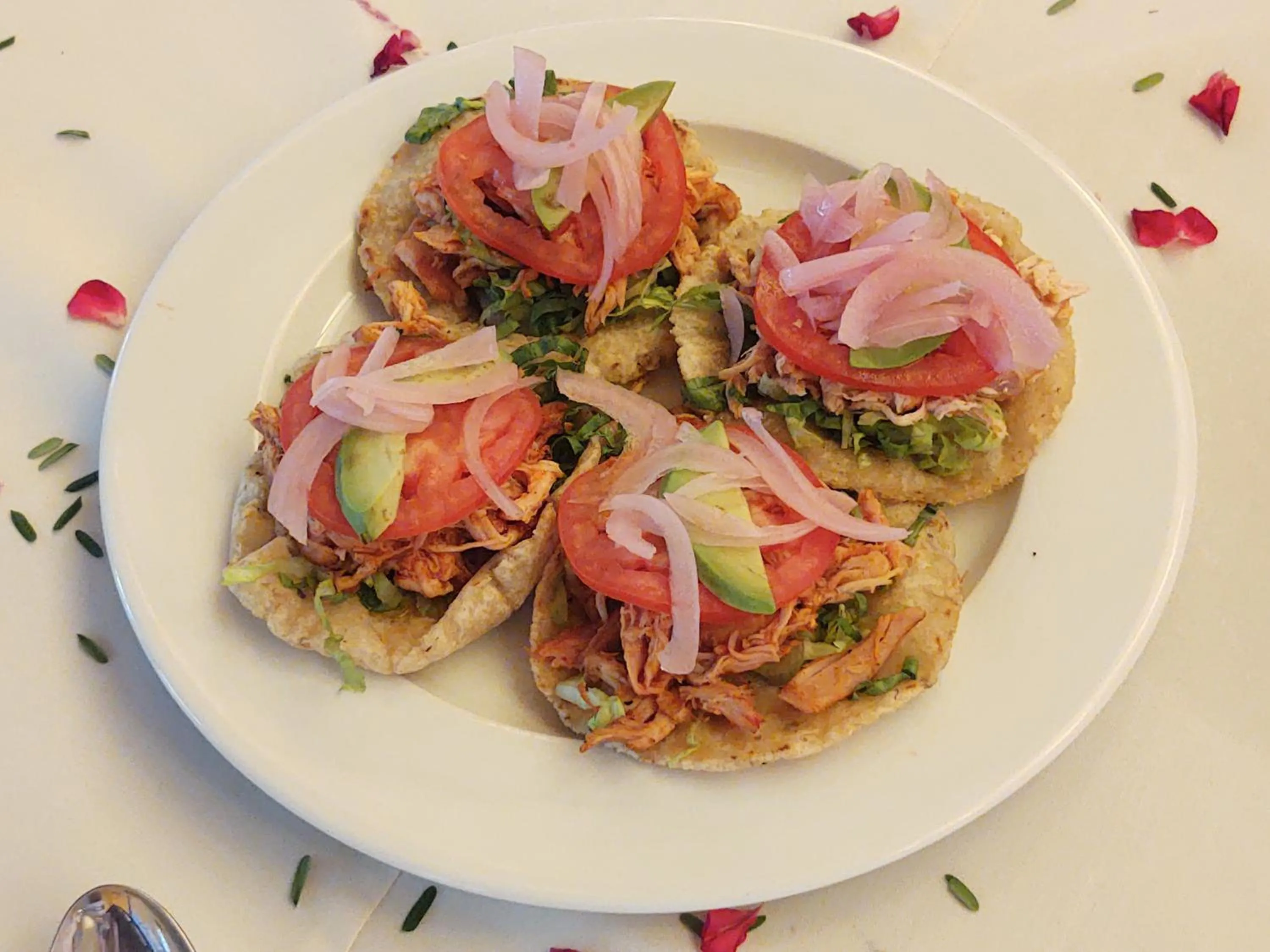 Restaurant/places to eat in Hacienda Uayamon