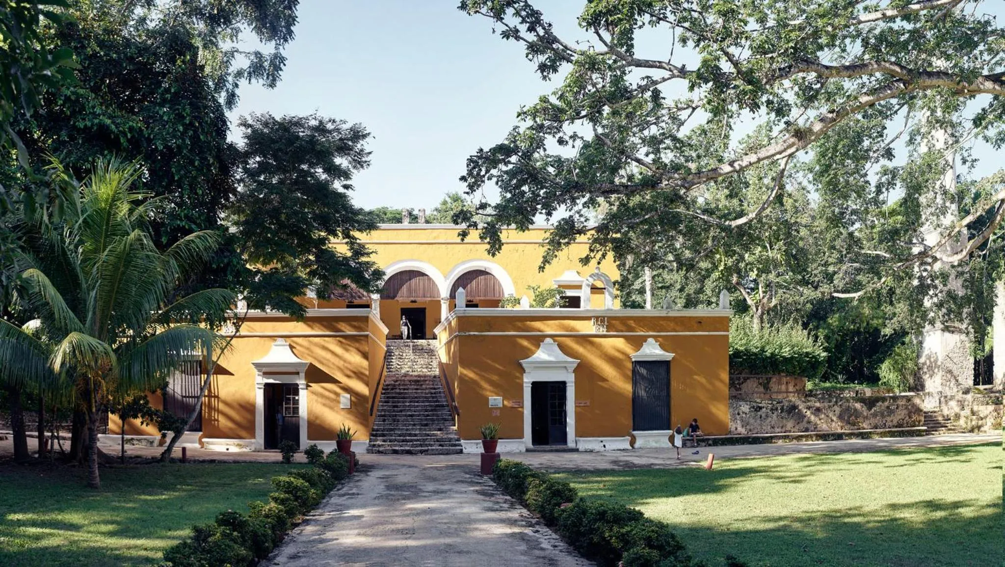 Property building in Hacienda Uayamon