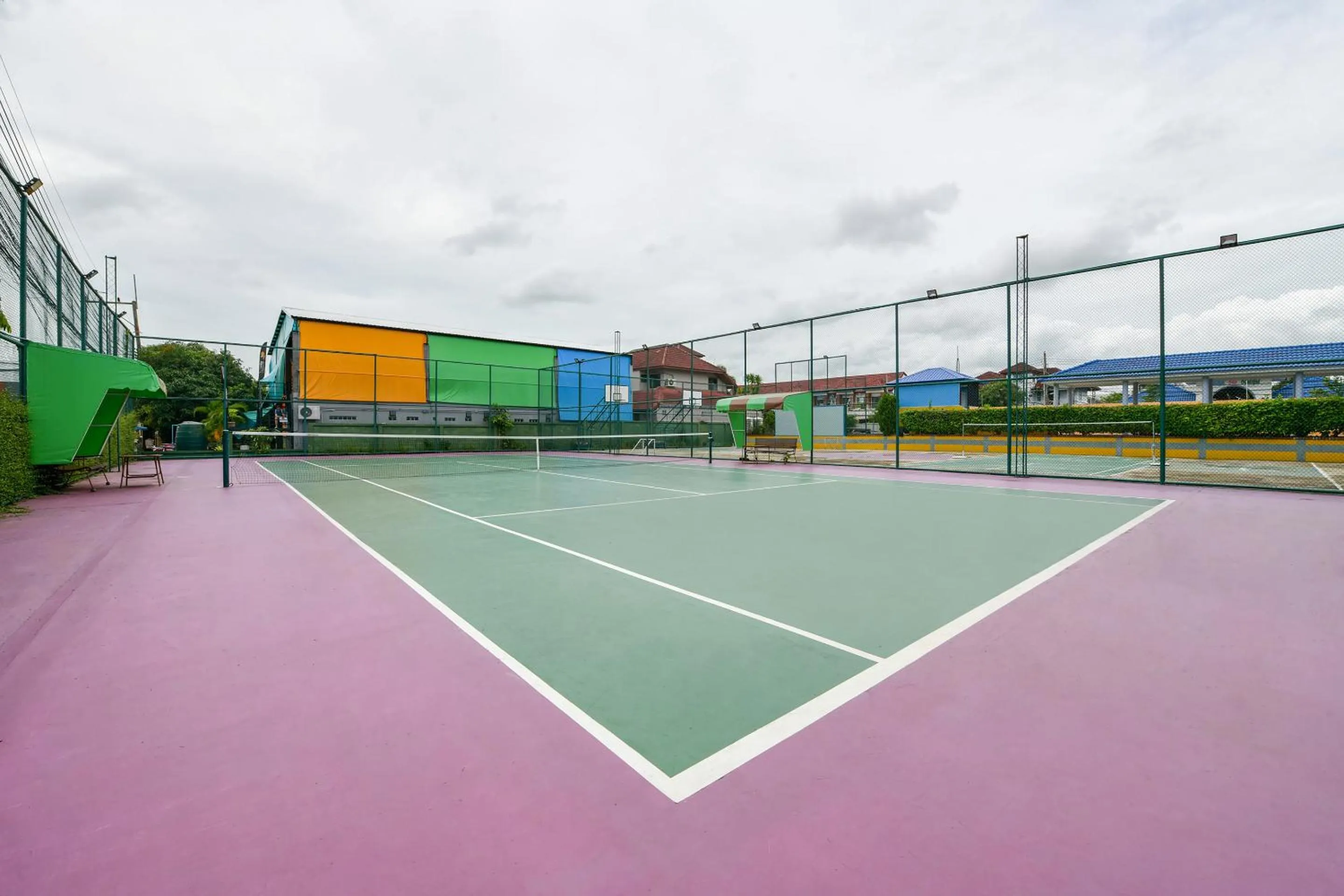 Tennis court in Pattaya Bed Boutique SHA